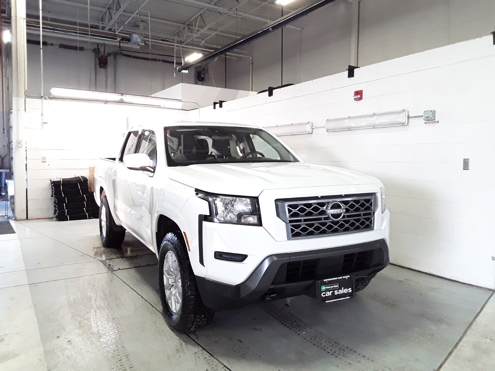 2023 Nissan Frontier Crew Cab 4x4 SV Auto