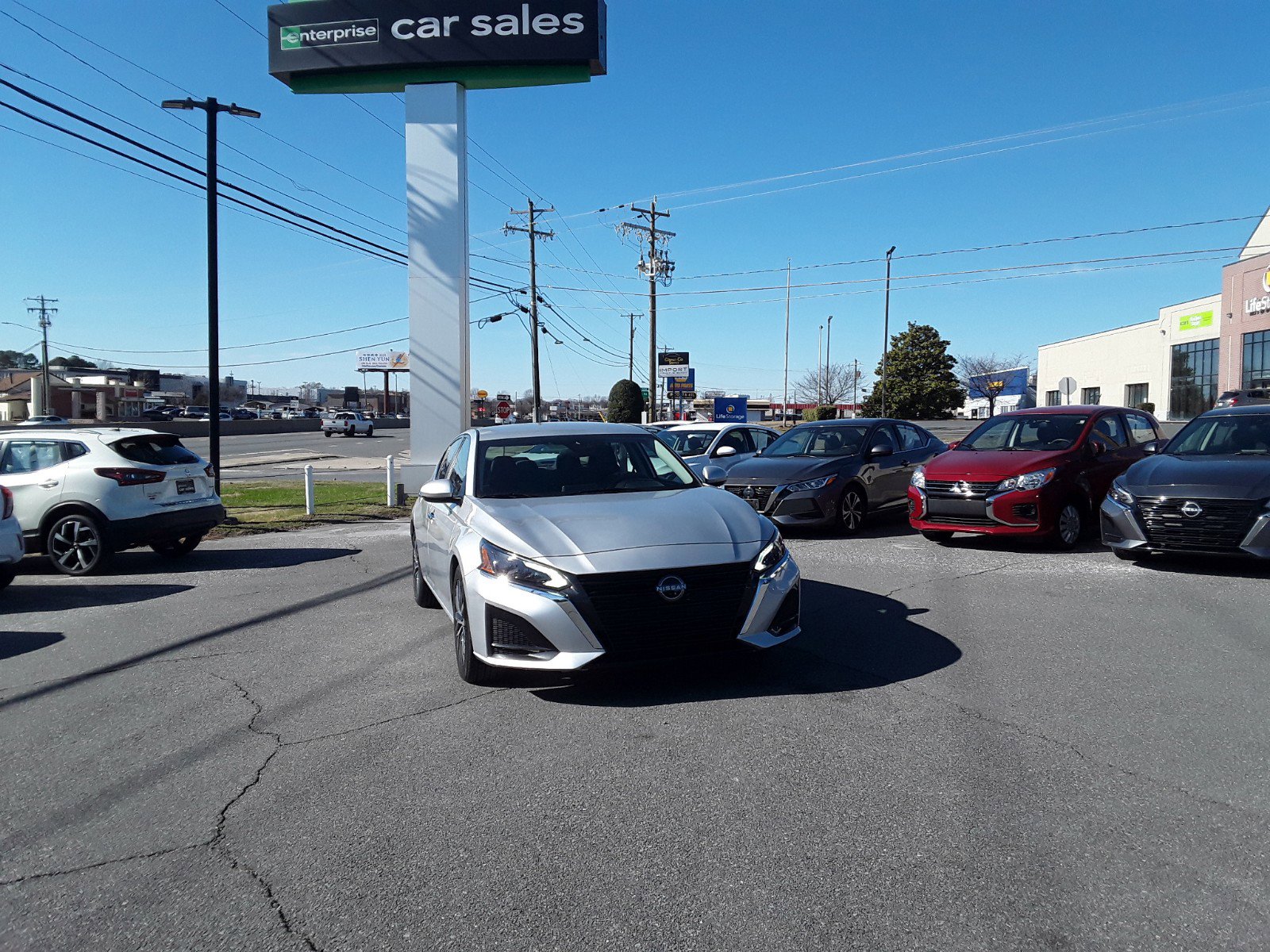 2023 Nissan Altima 2.5 SV Sedan