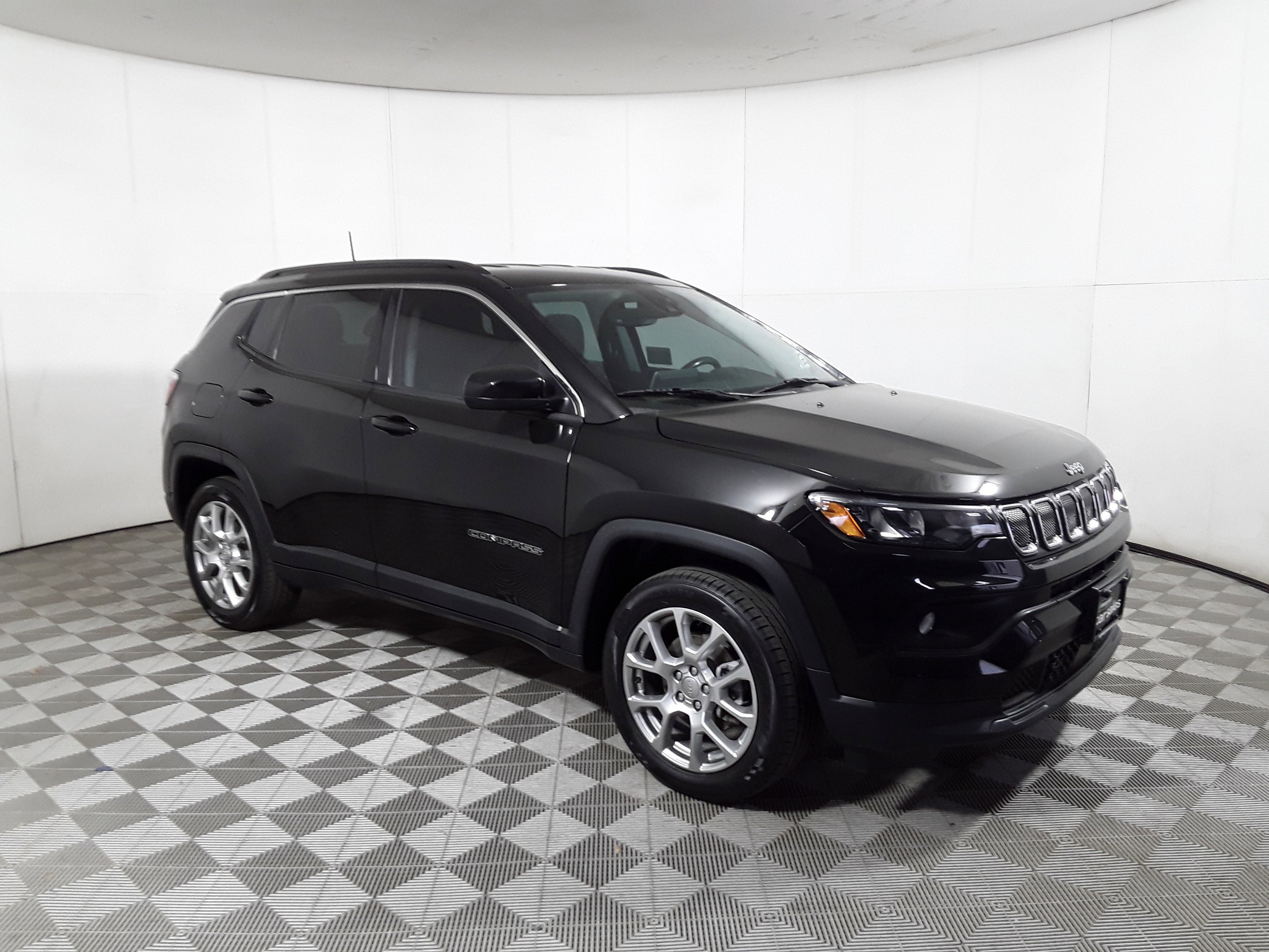 Used 2022 Jeep Compass Latitude Lux