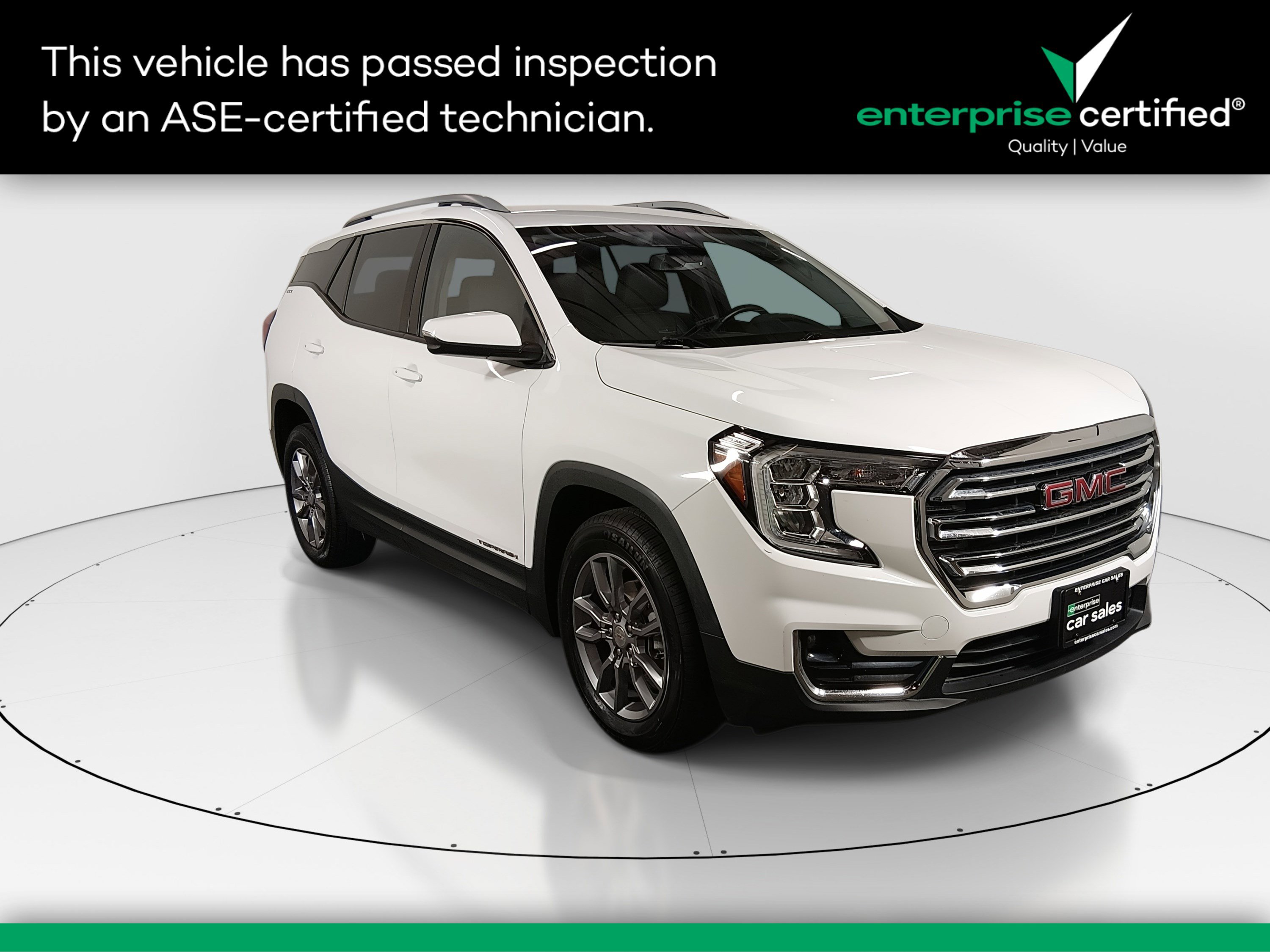 2024 GMC Terrain SLT's photo