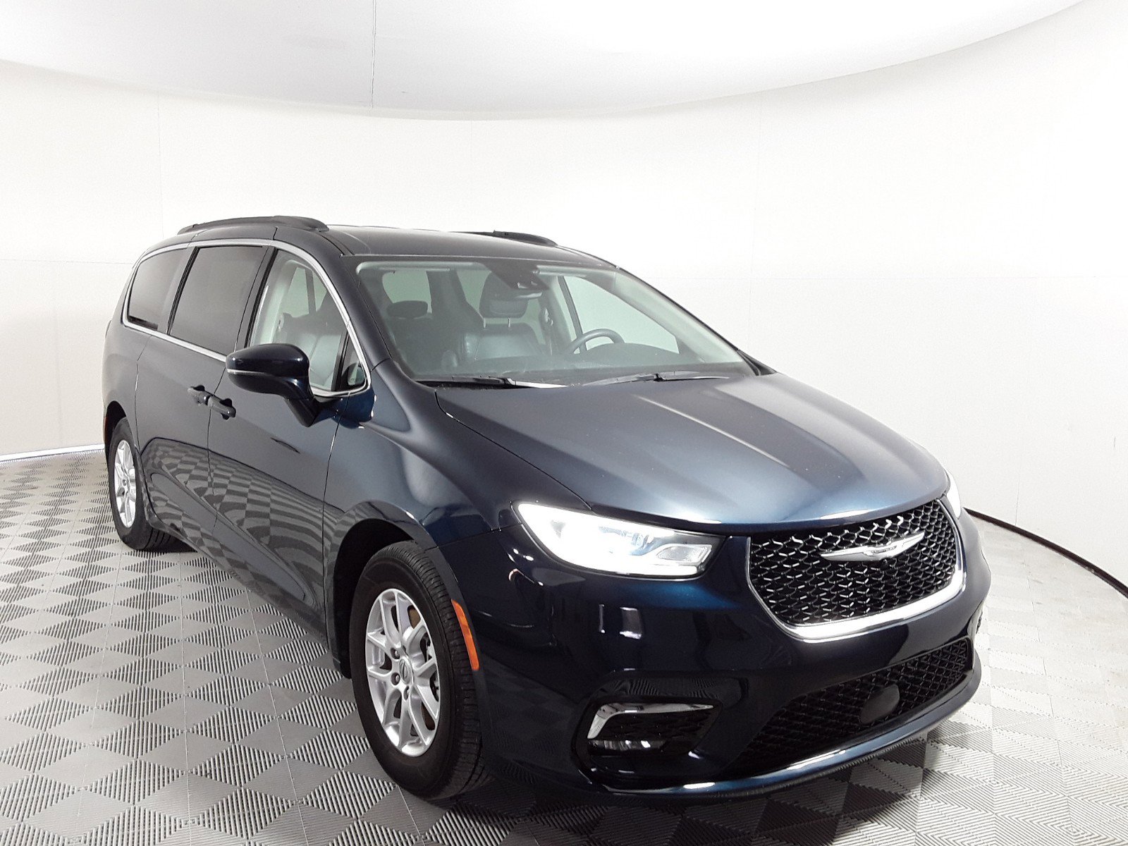 2022 Chrysler Pacifica Touring L FWD