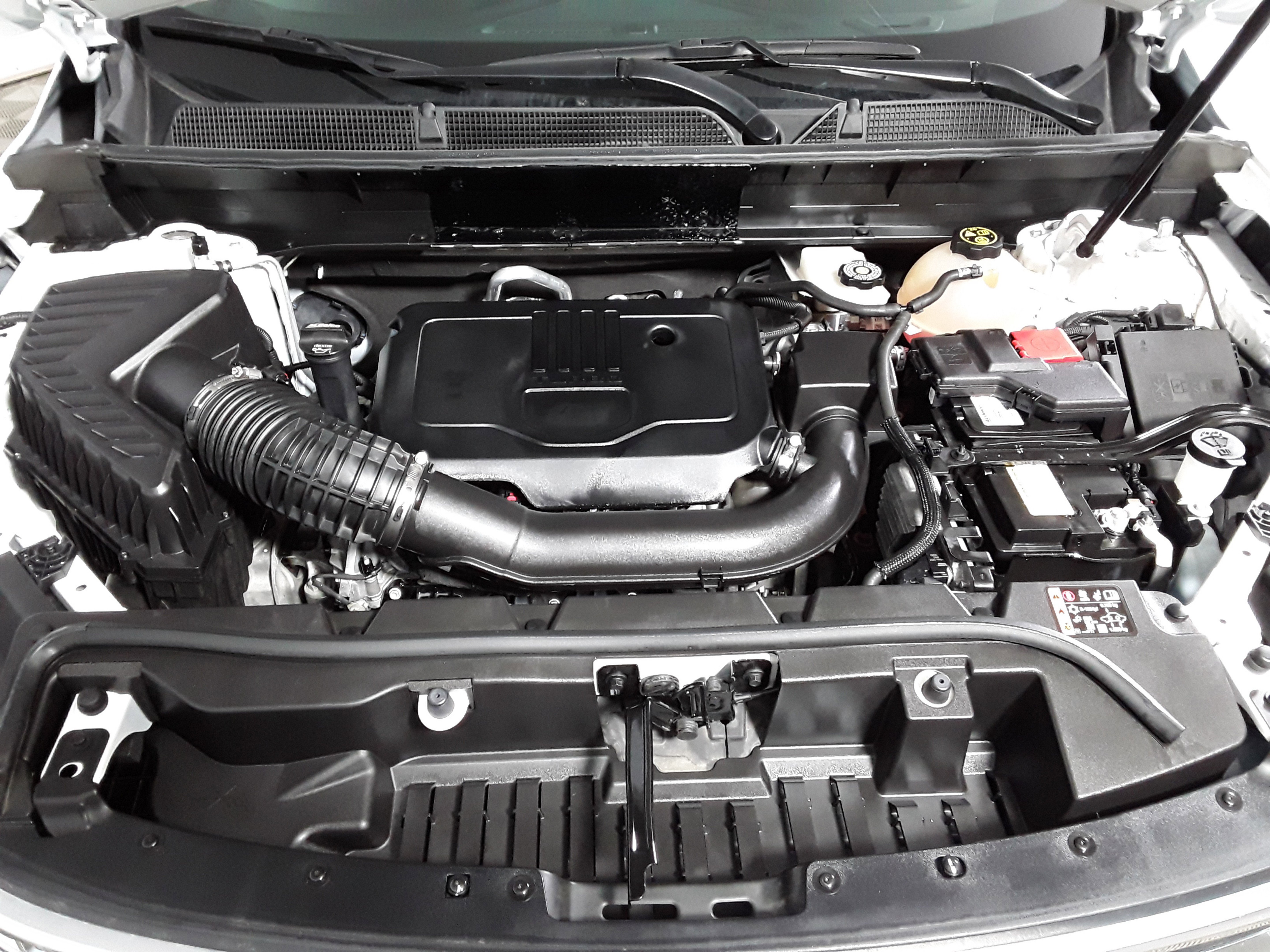 Image 9 of Used 2023 GMC Acadia FWD 4dr SLT