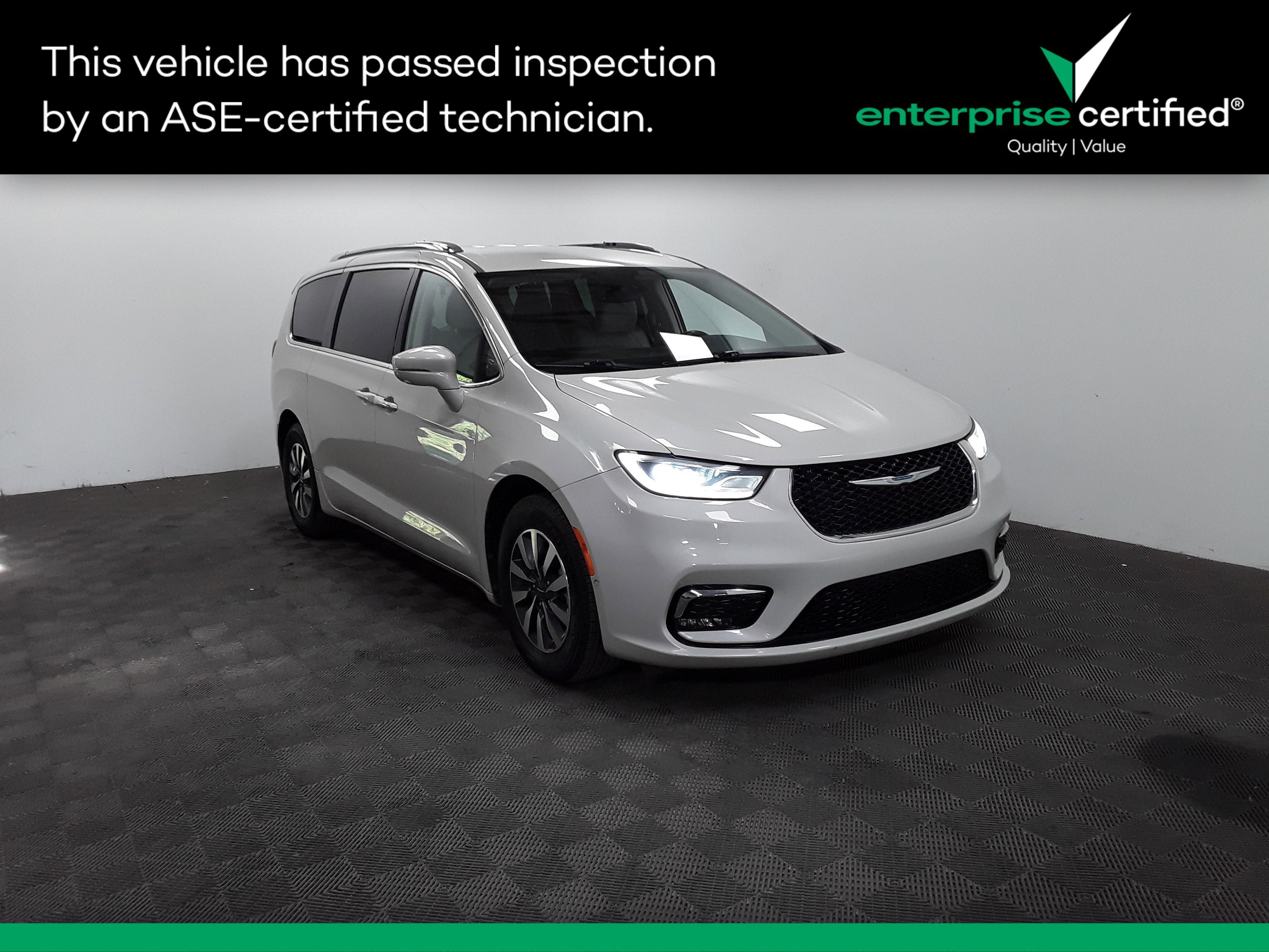 2021 Chrysler Pacifica Hybrid Touring L FWD