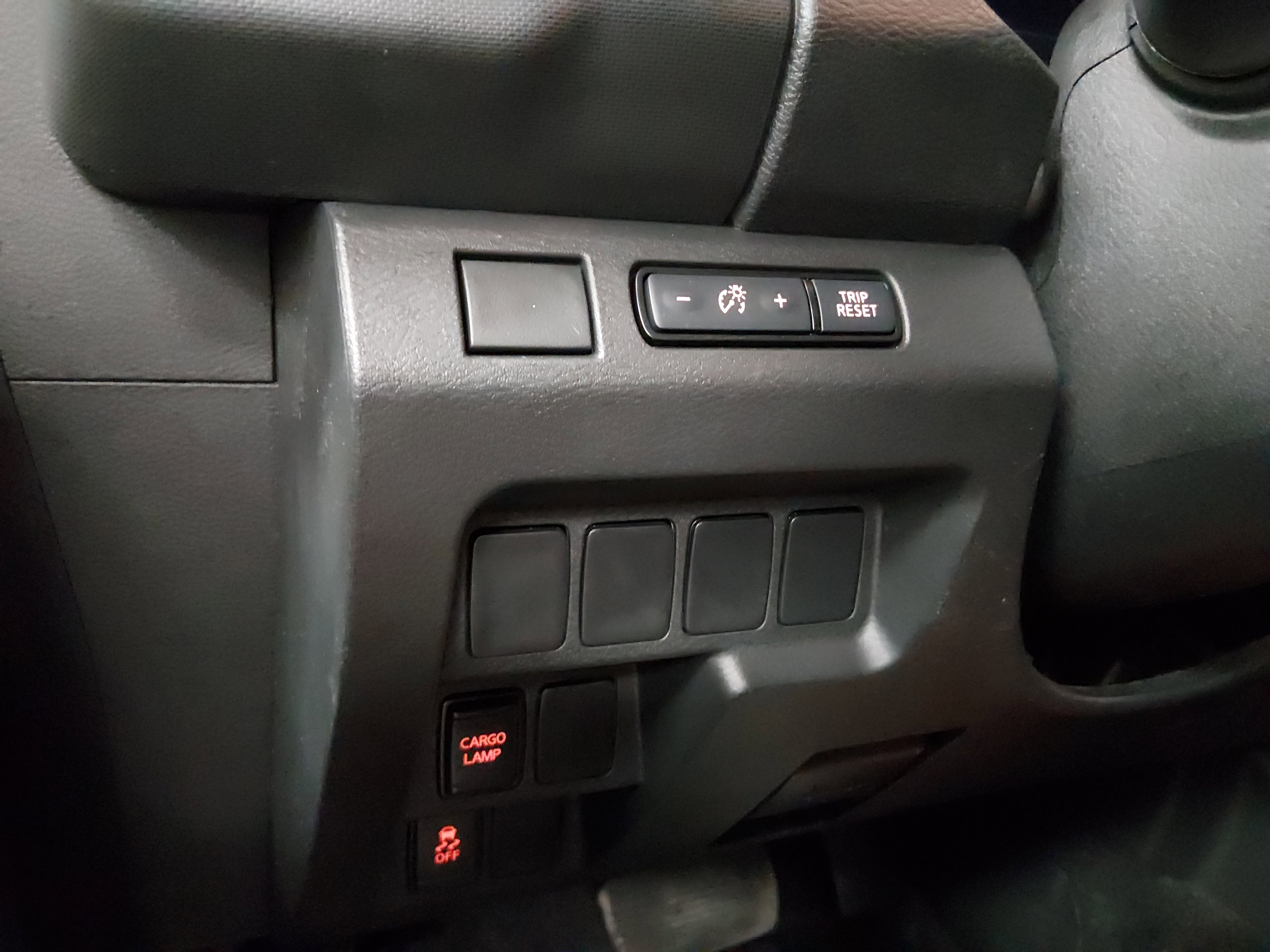 2024 Nissan Frontier SV - Photo 13