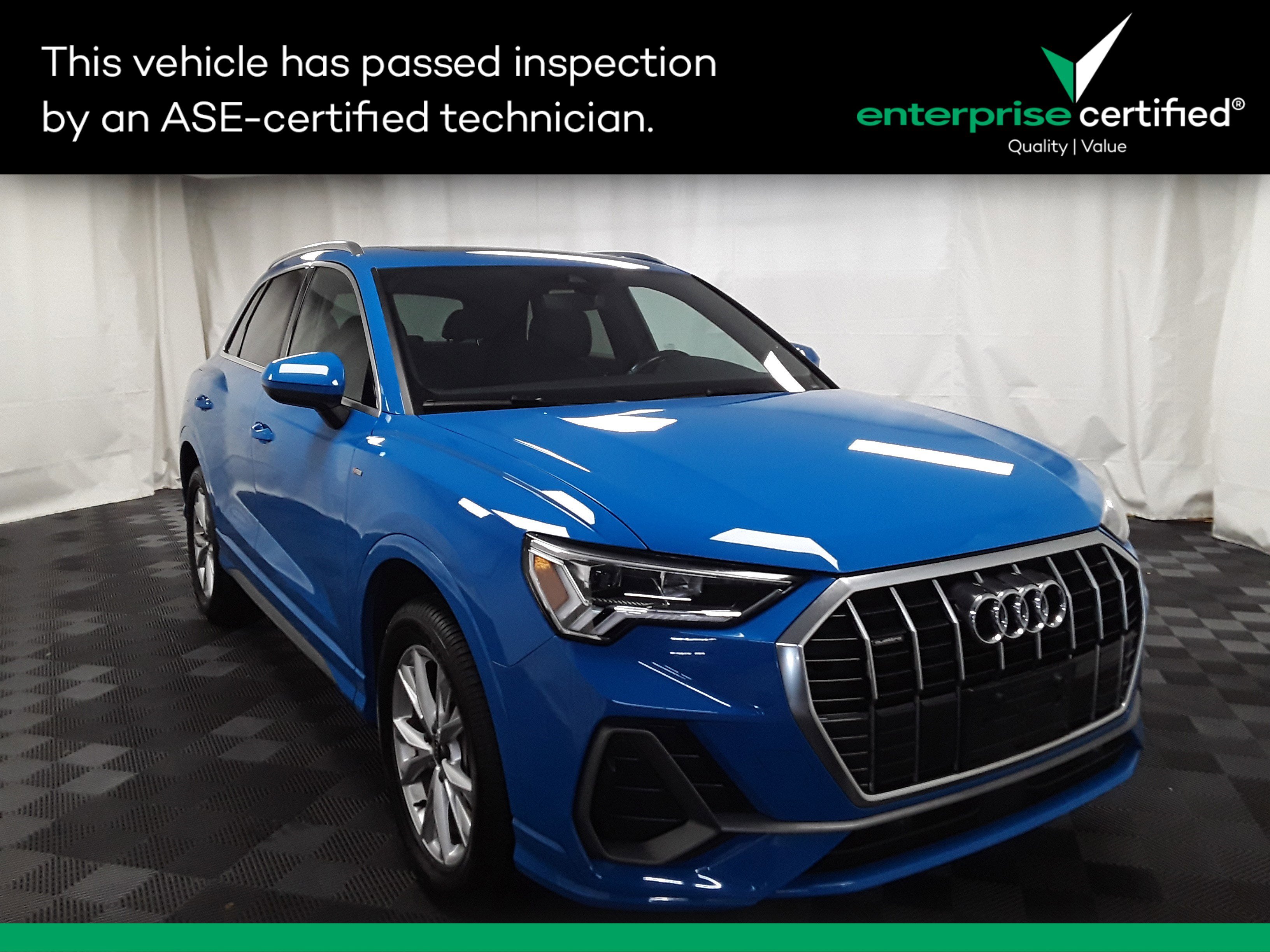 2023 Audi Q3 S line Premium 45 TFSI quattro