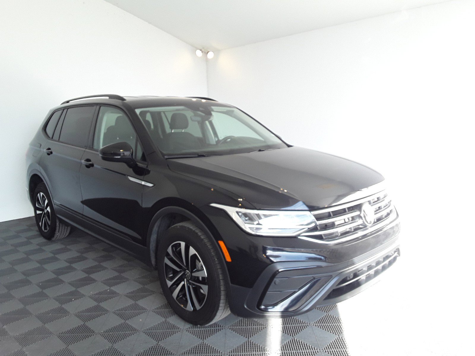 2024 Volkswagen Tiguan 2.0T S FWD