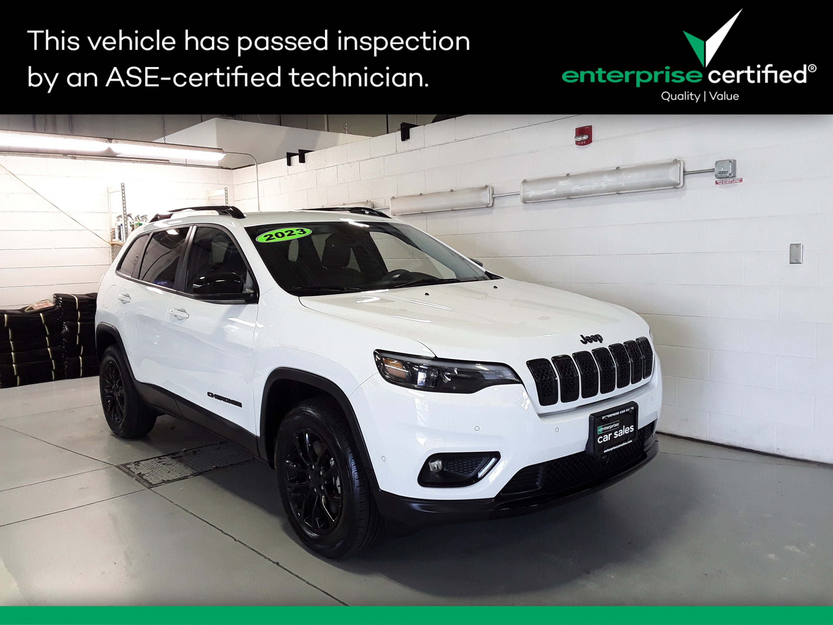 Used 2023 Jeep Cherokee Altitude Lux 4x4