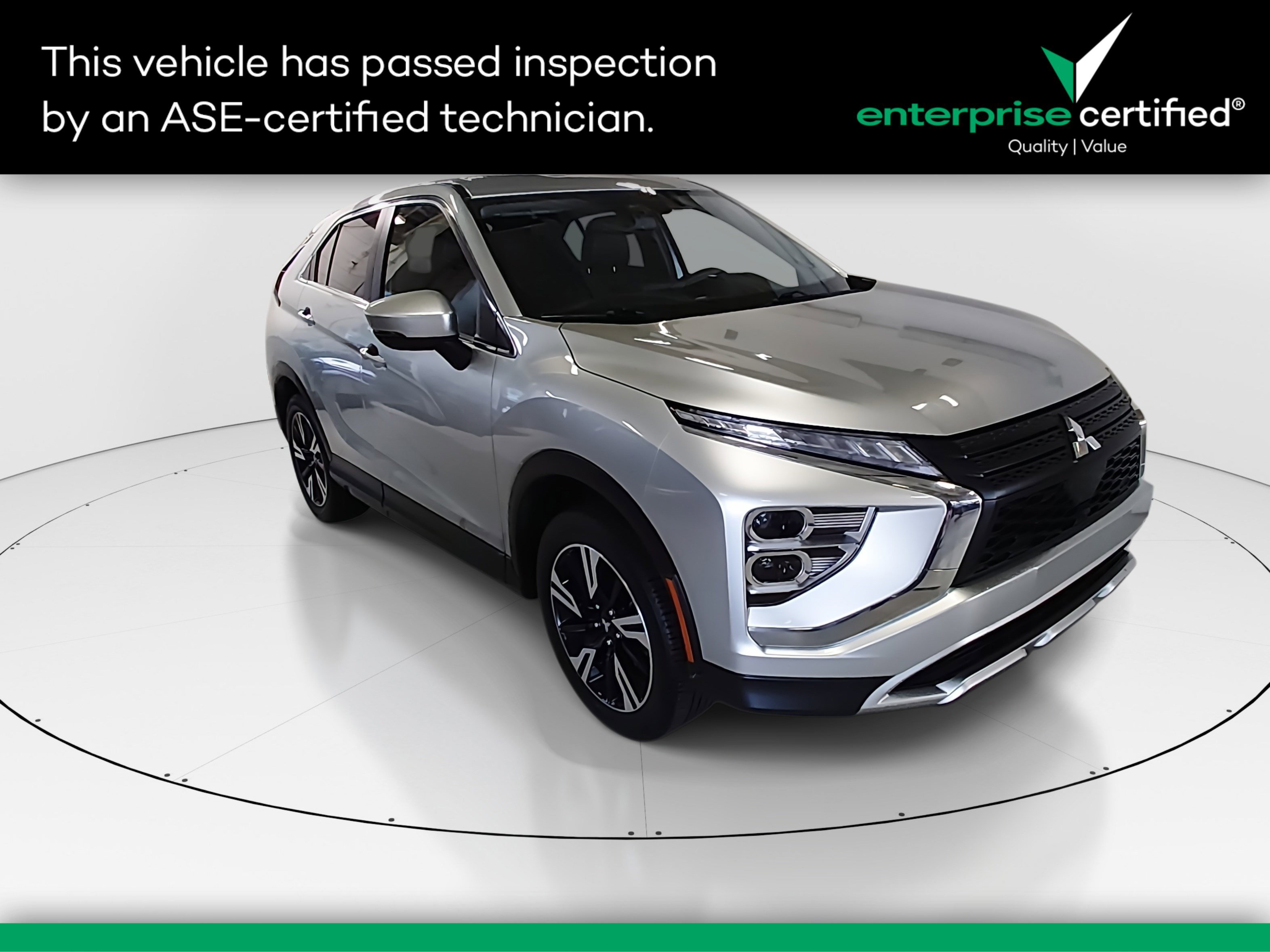 2024 Mitsubishi Eclipse Cross SE's photo