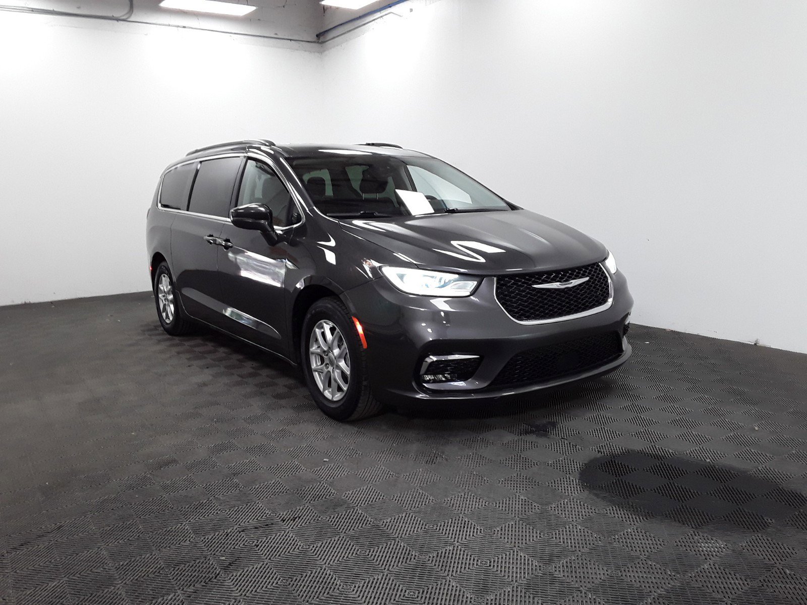 2022 Chrysler Pacifica Touring L FWD