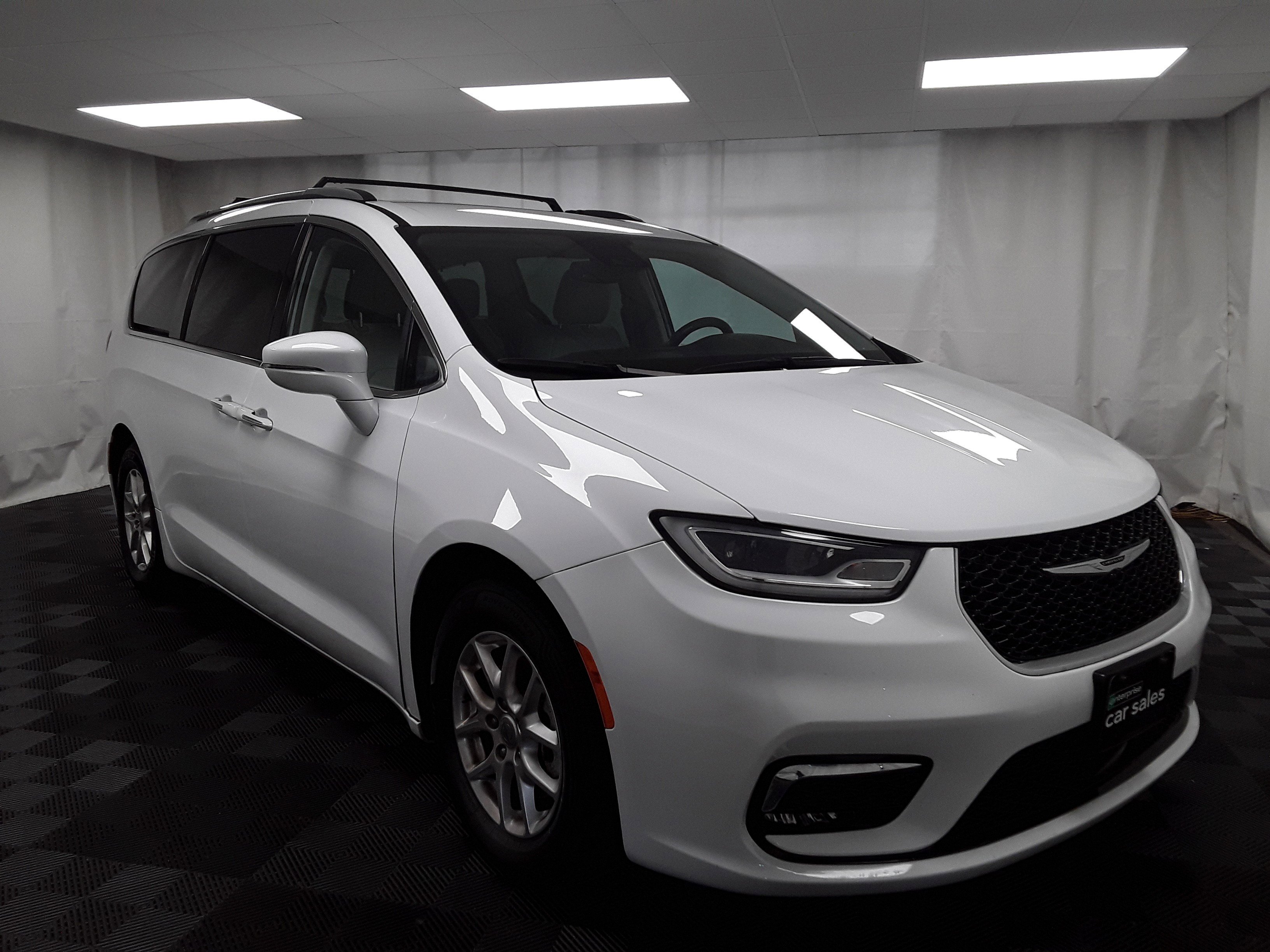 Used 2021 Chrysler Pacifica Touring L FWD