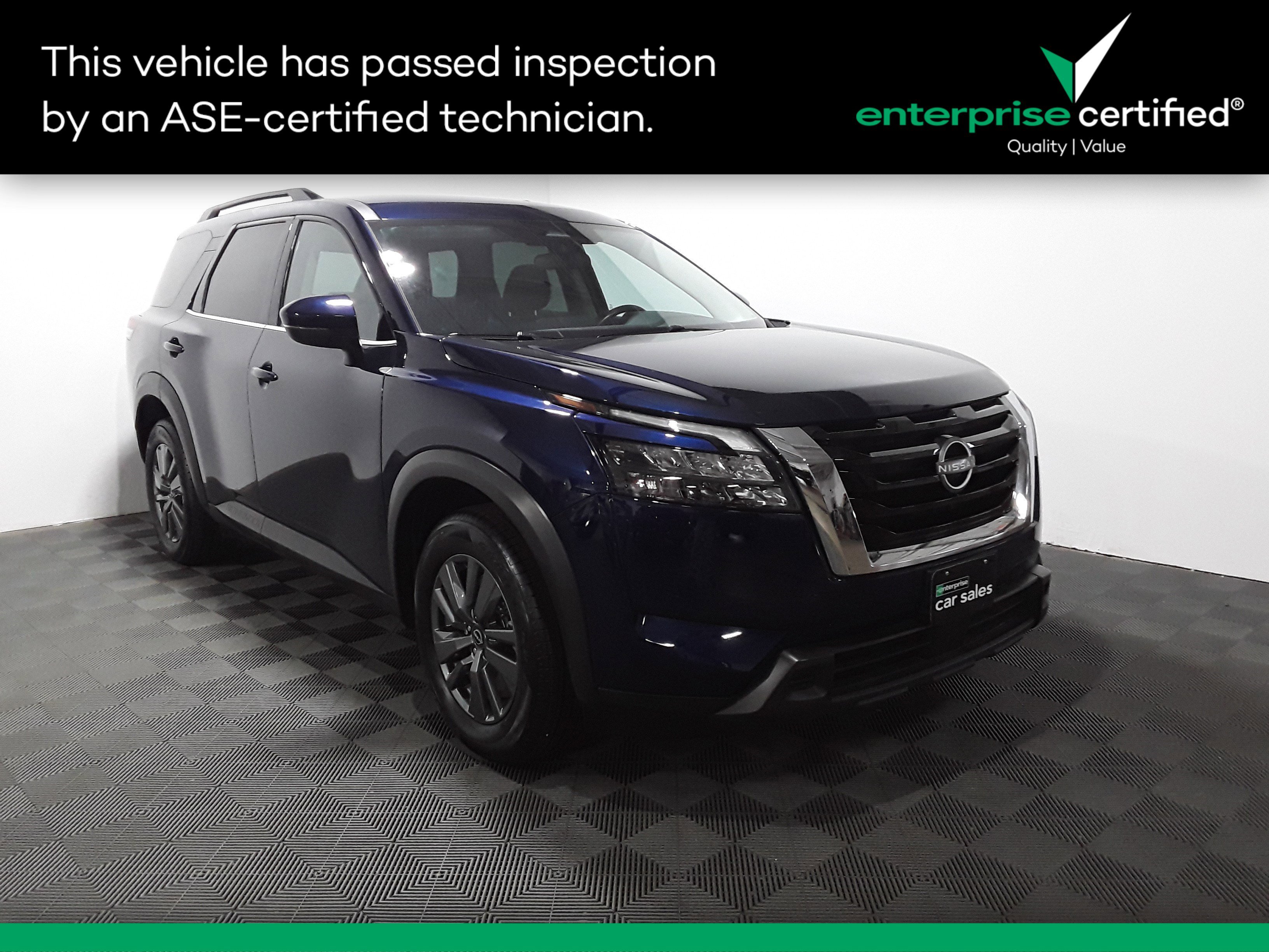 Used 2024 Nissan Pathfinder SV 4WD