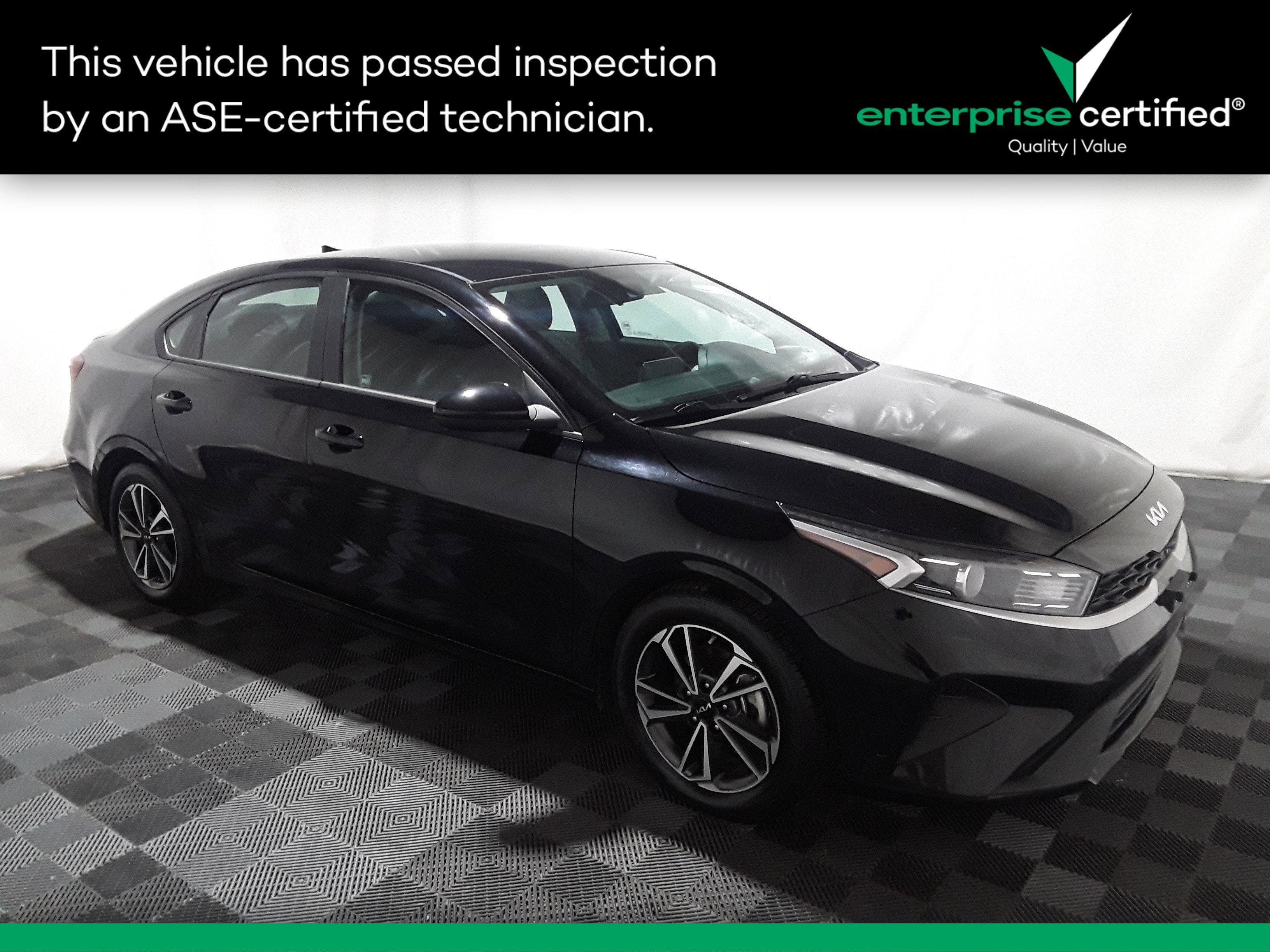 Used 2023 Kia Forte LXS IVT