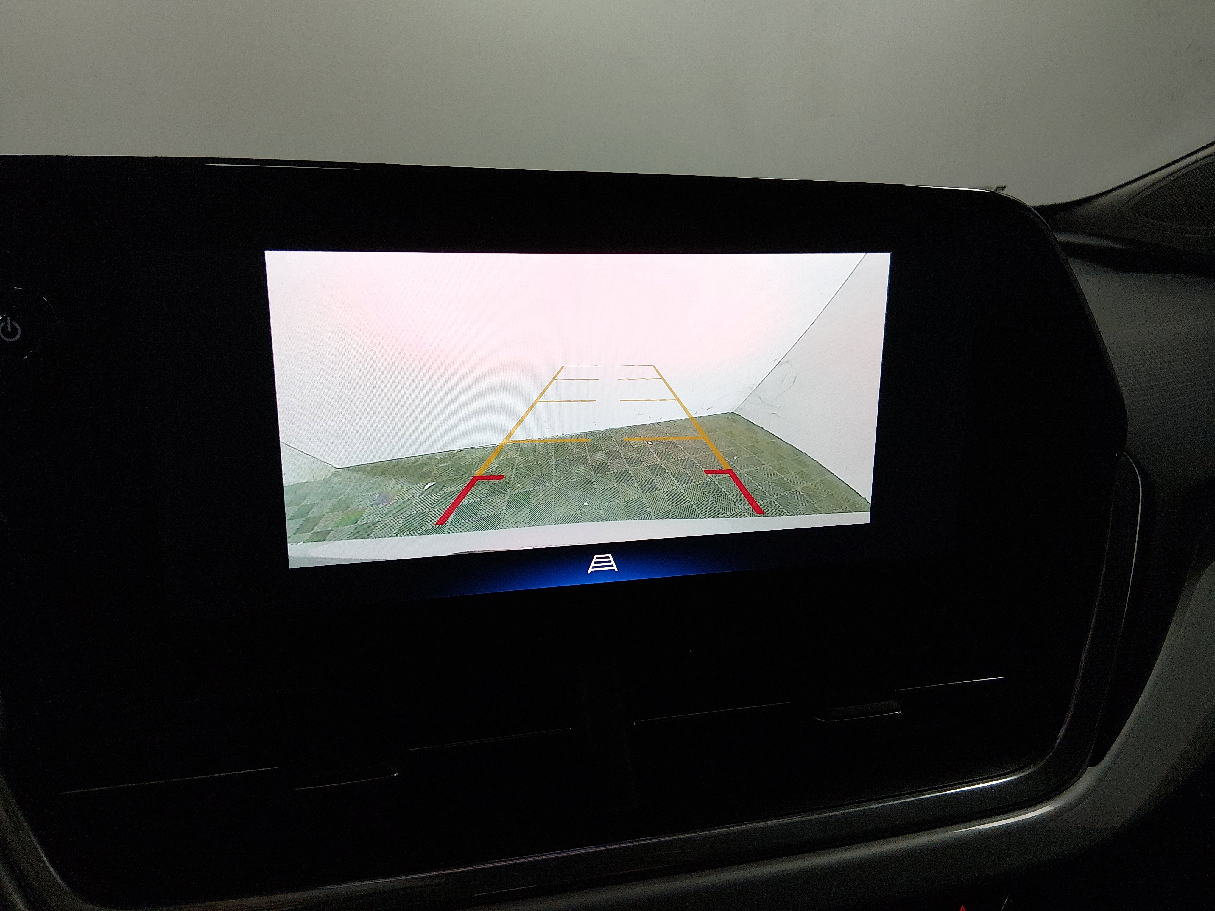 2024 Chevrolet Trax LT - Photo 16