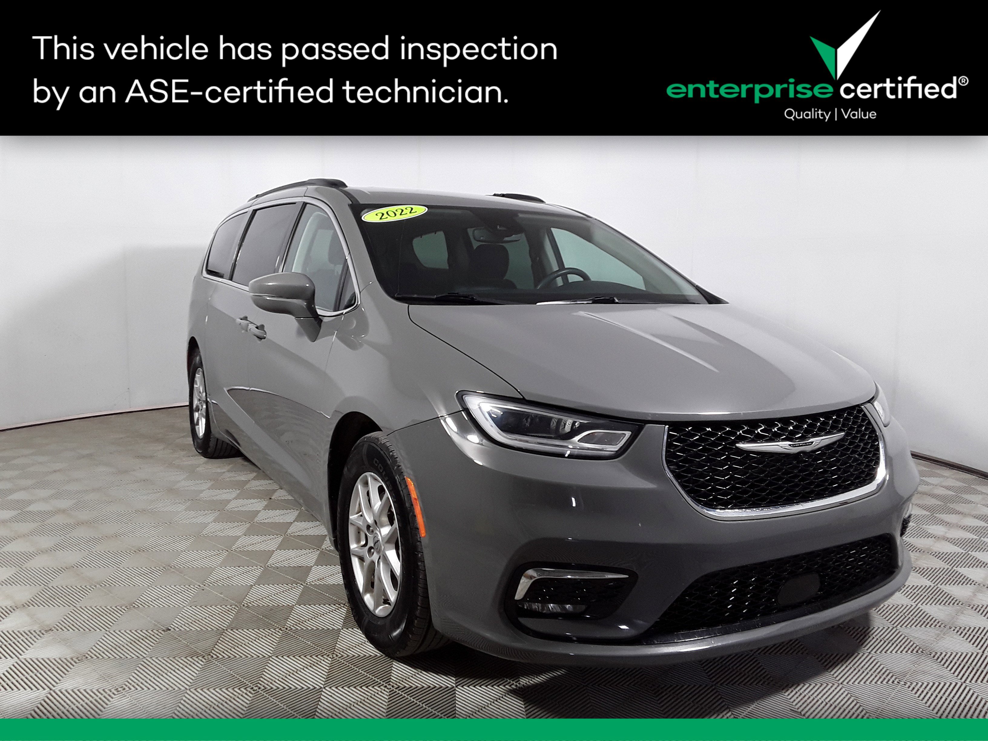 Used 2022 Chrysler Pacifica Touring L FWD