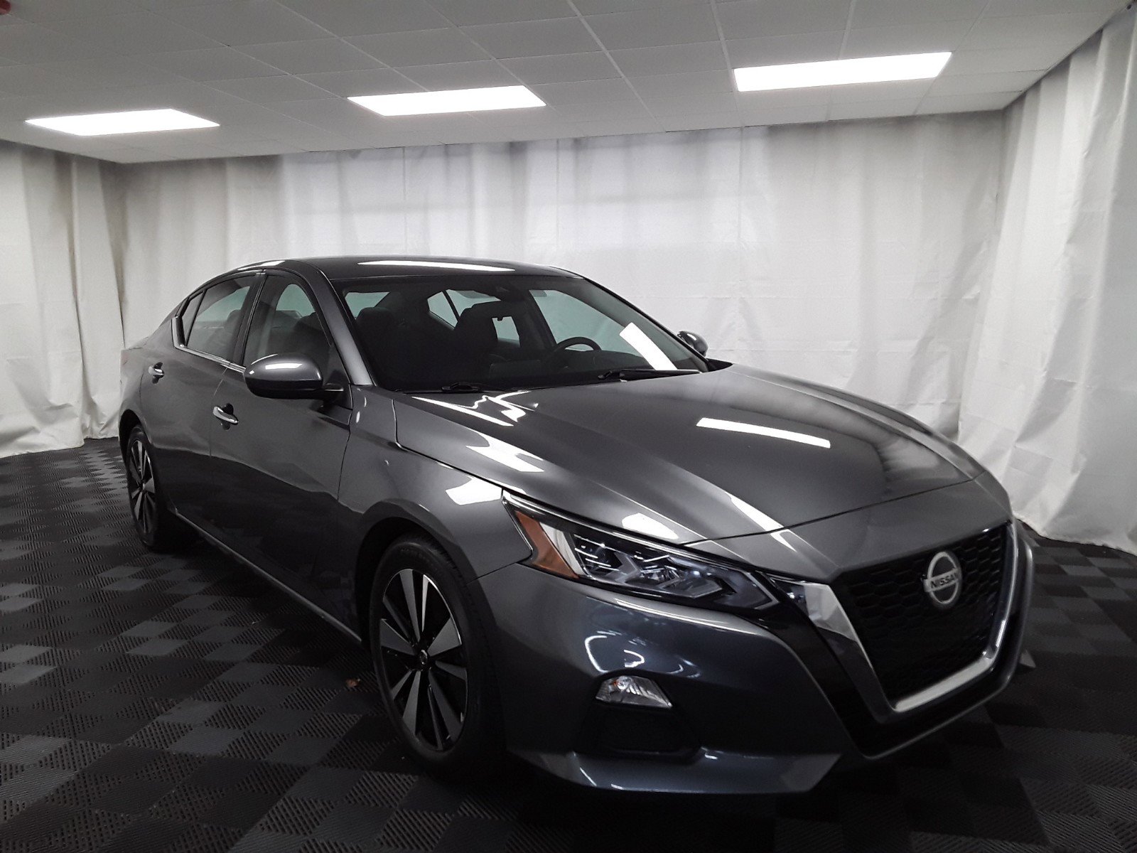 Used 2022 Nissan Altima 2.5 SV Sedan