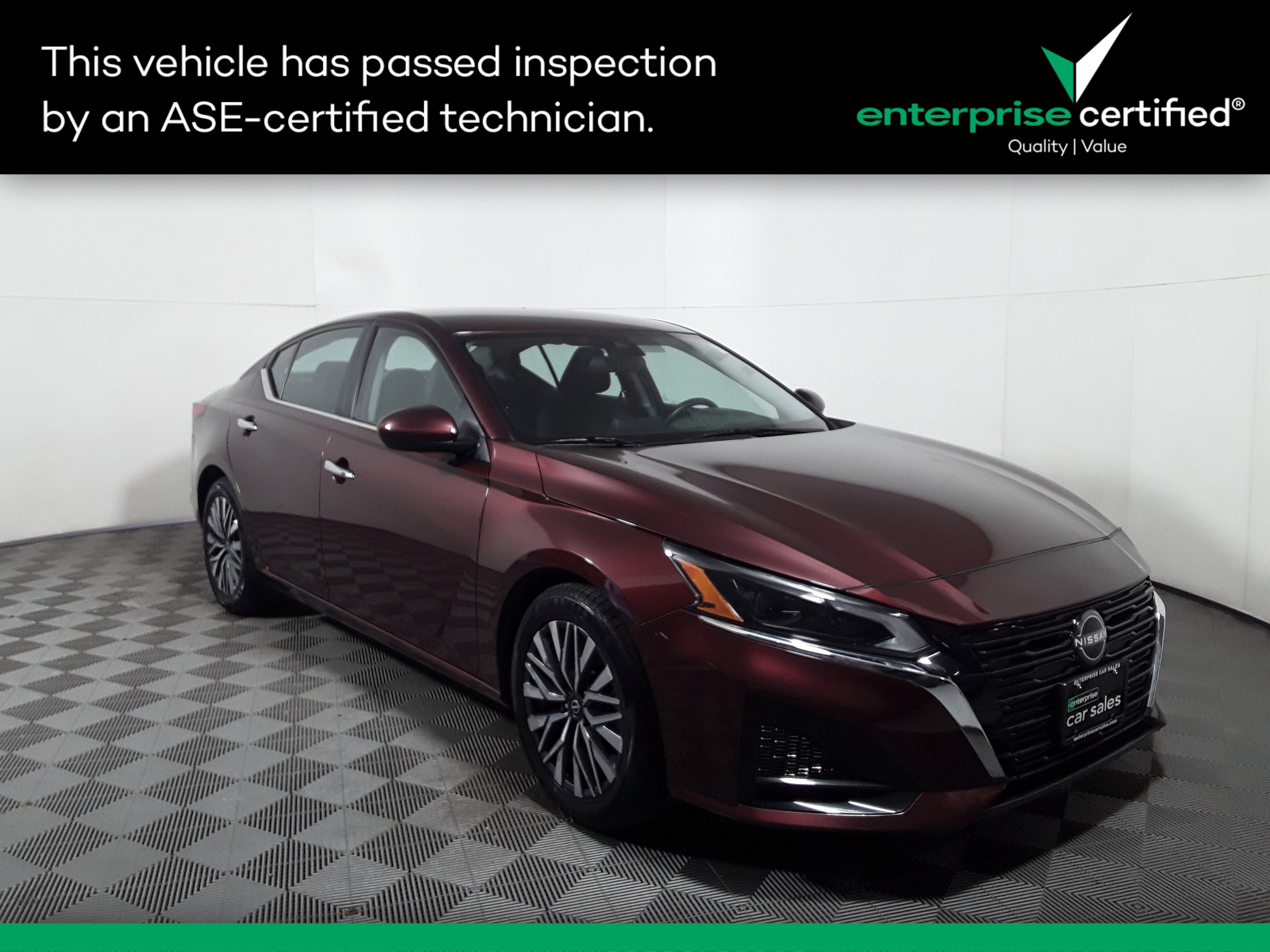 Used 2023 Nissan Altima 2.5 SV Sedan