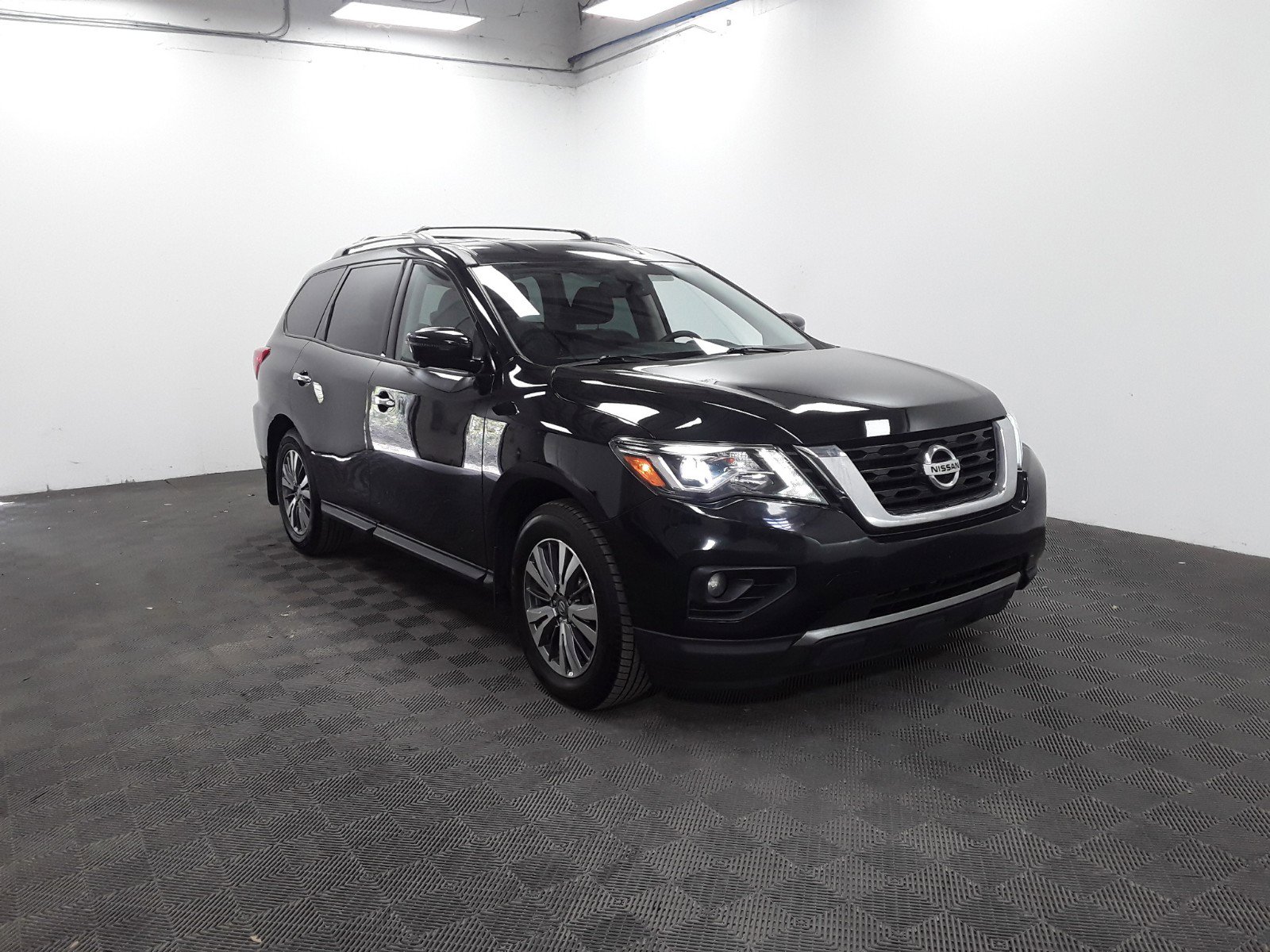 2020 Nissan Pathfinder FWD SL