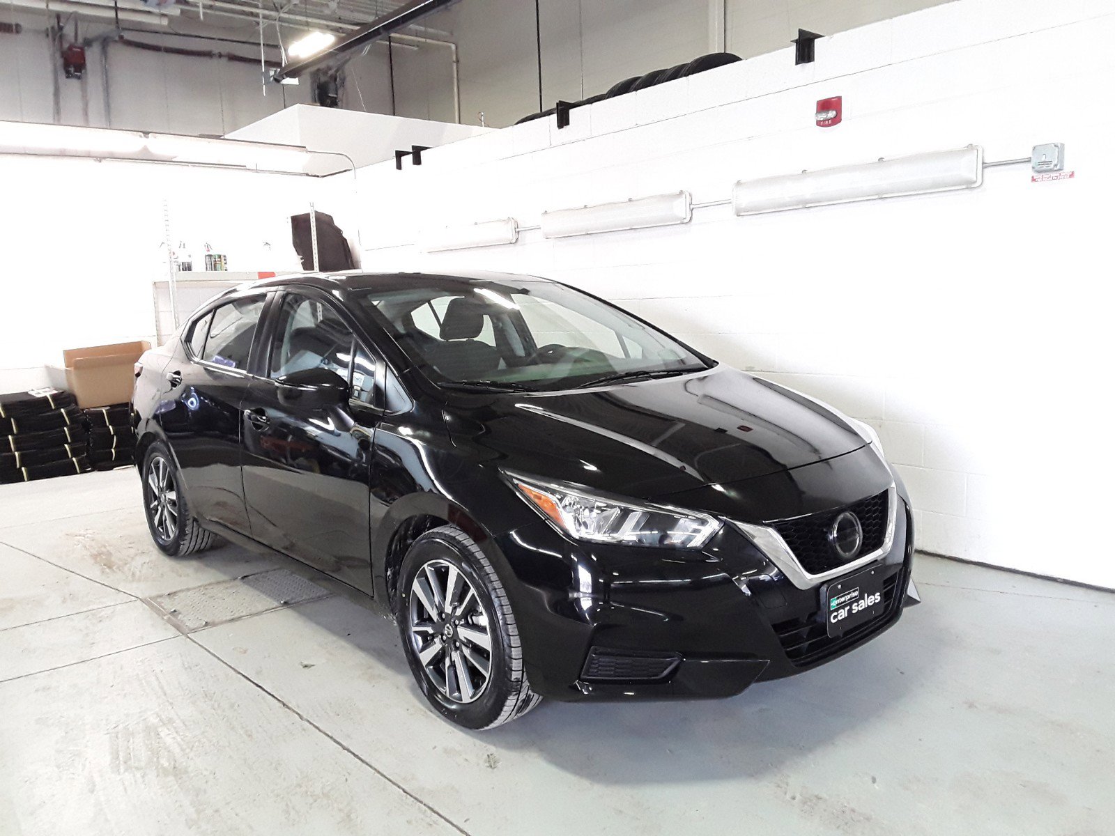 2021 Nissan Versa SV CVT