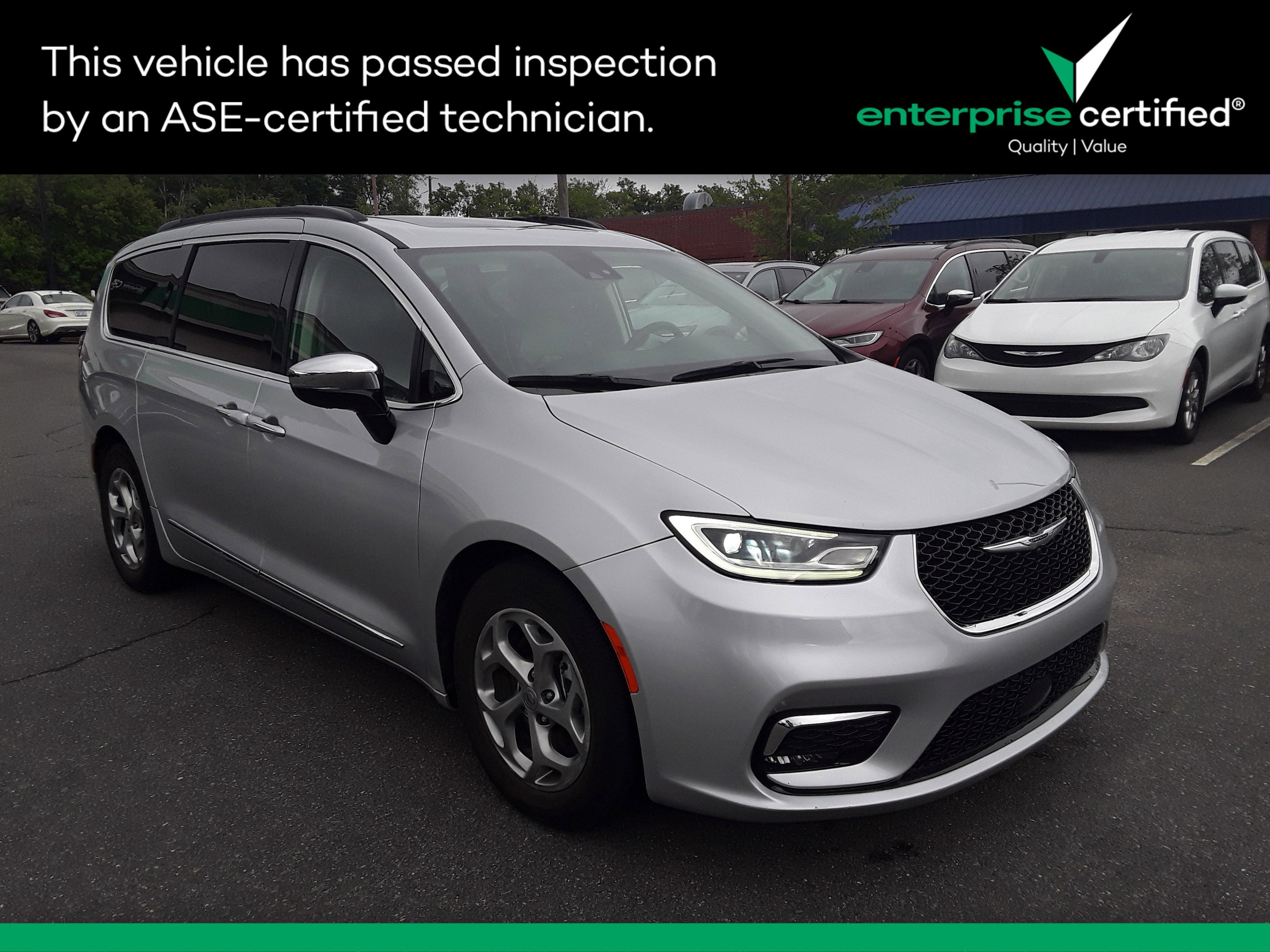 2023 Chrysler Pacifica Limited FWD