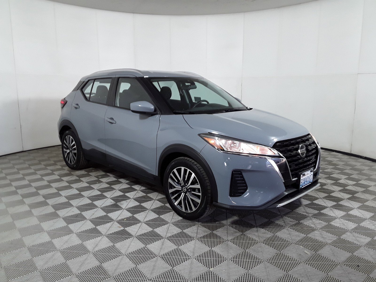 2021 Nissan Kicks SV FWD