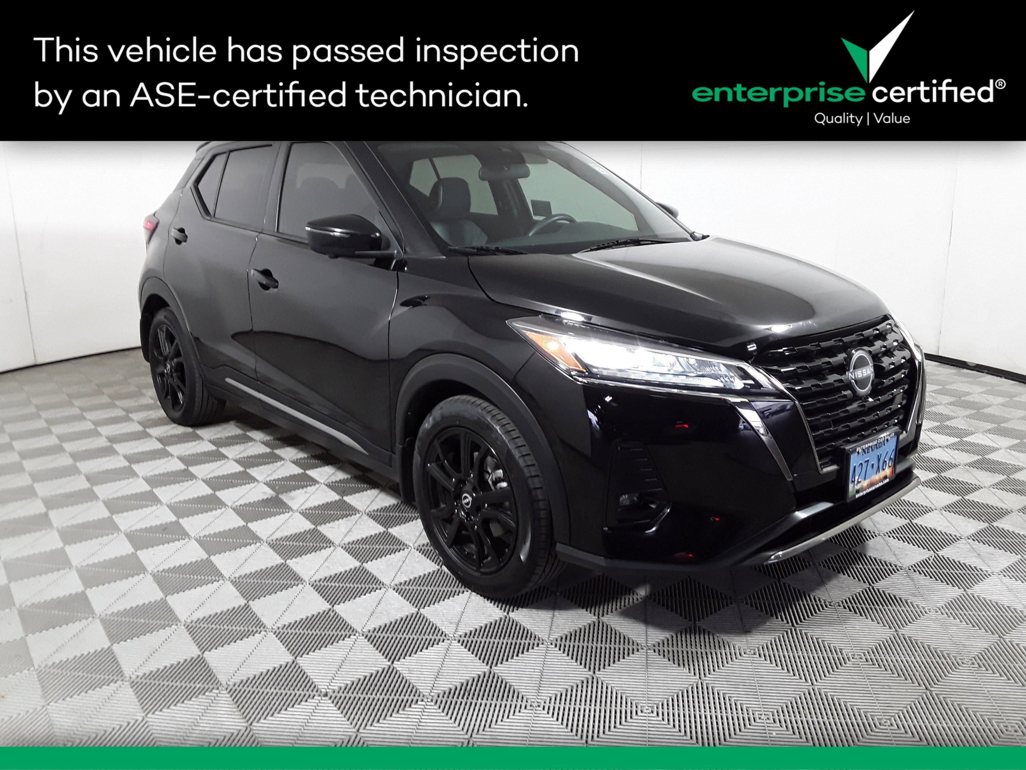 2023 Nissan Kicks SR FWD