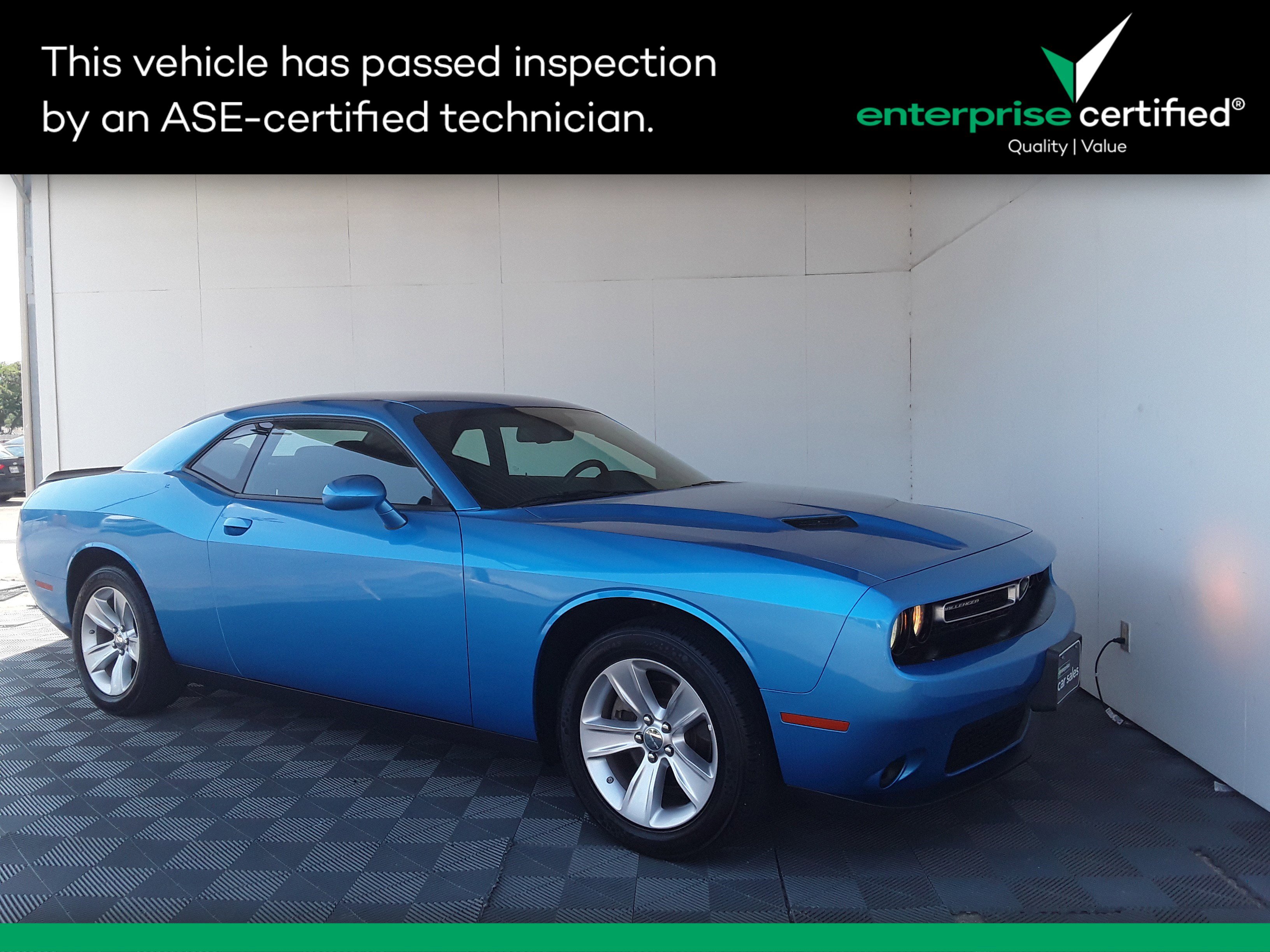 2023 Dodge Challenger SXT RWD