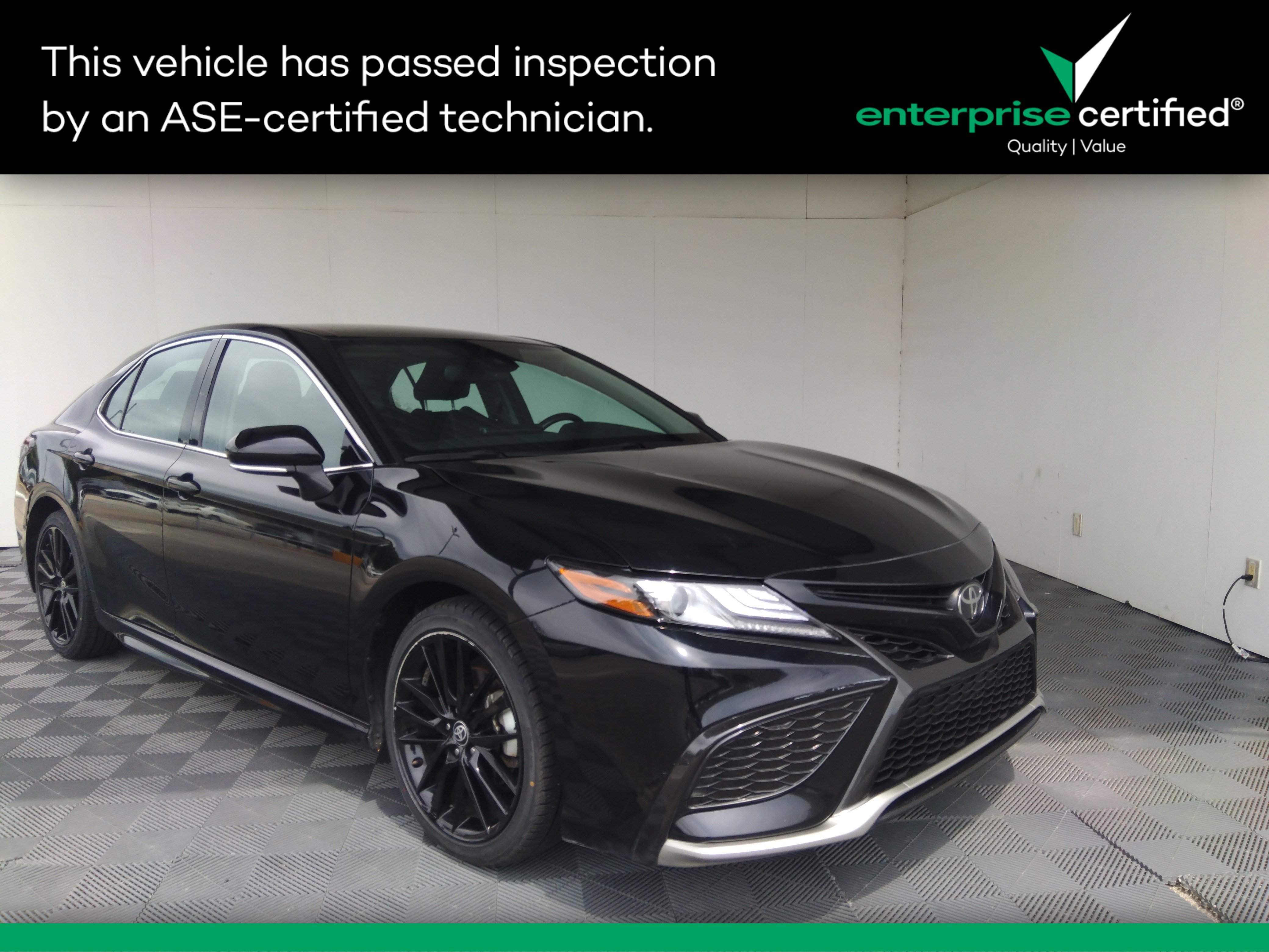 2023 Toyota Camry XSE Auto