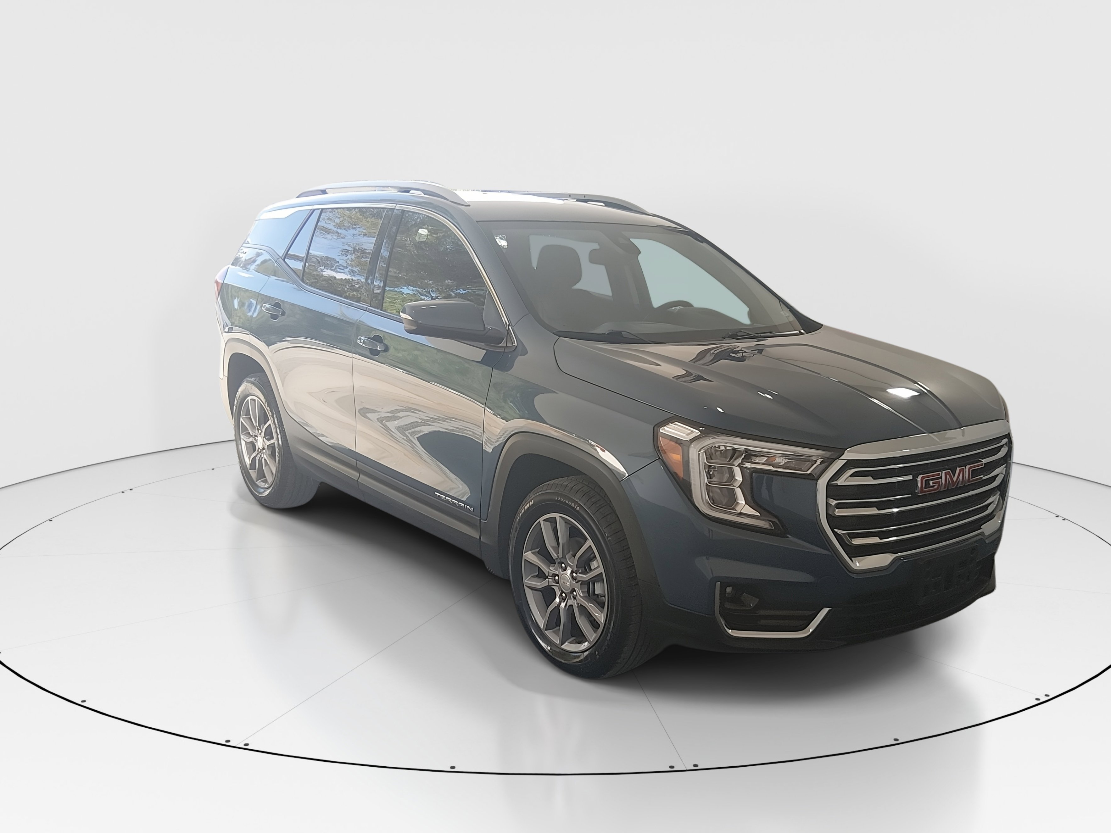Used 2024 GMC Terrain AWD 4dr SLT
