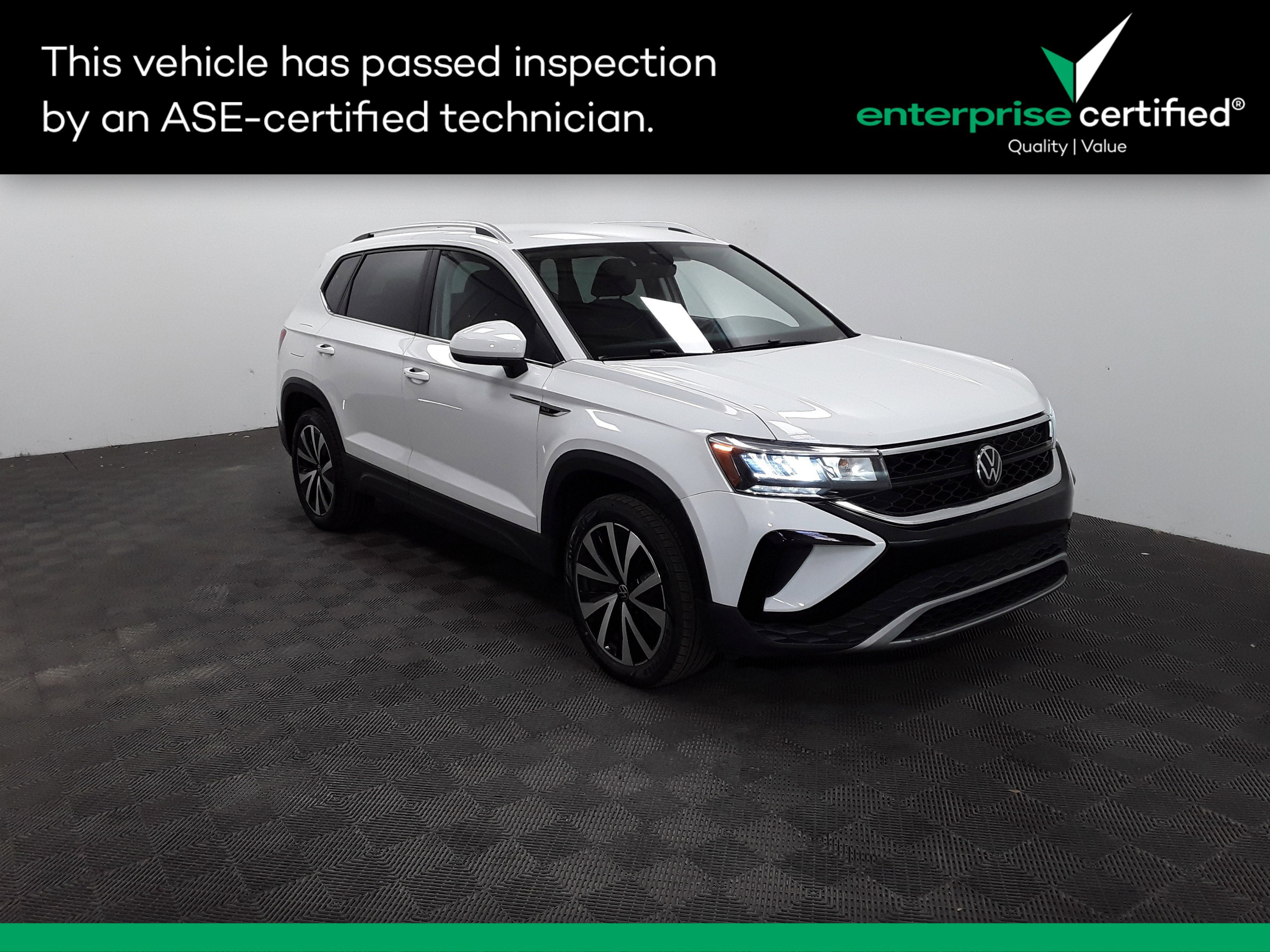 2024 Volkswagen Taos SE FWD