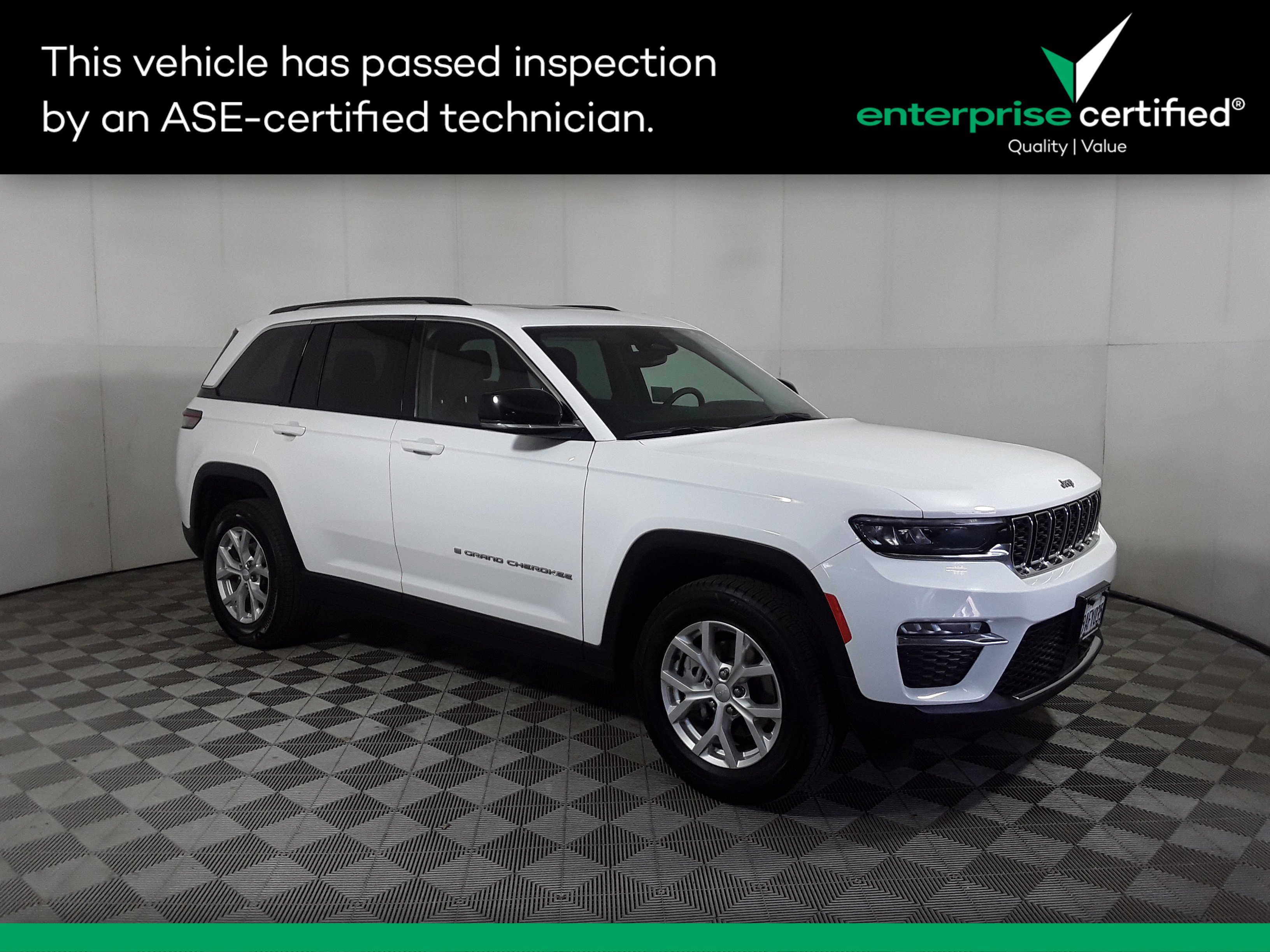 Used 2023 Jeep Grand Cherokee Limited 4x2