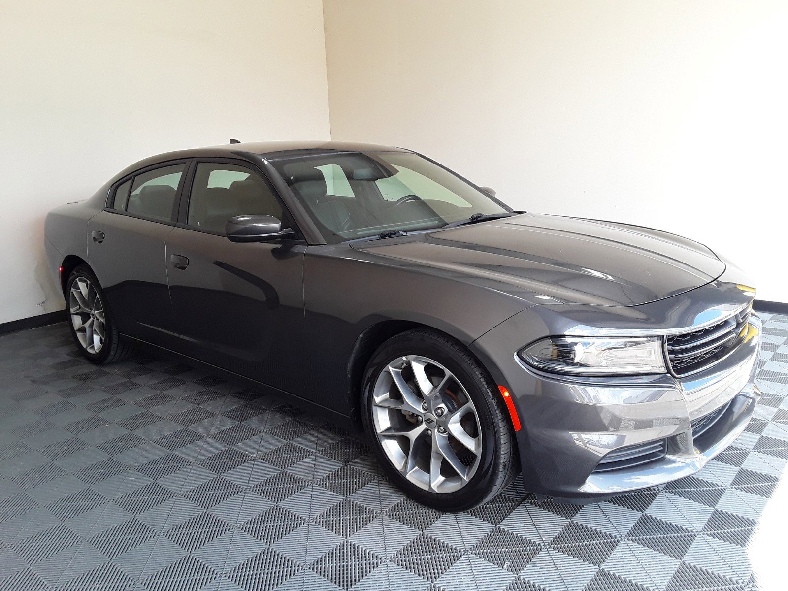 2022 Dodge Charger SXT RWD