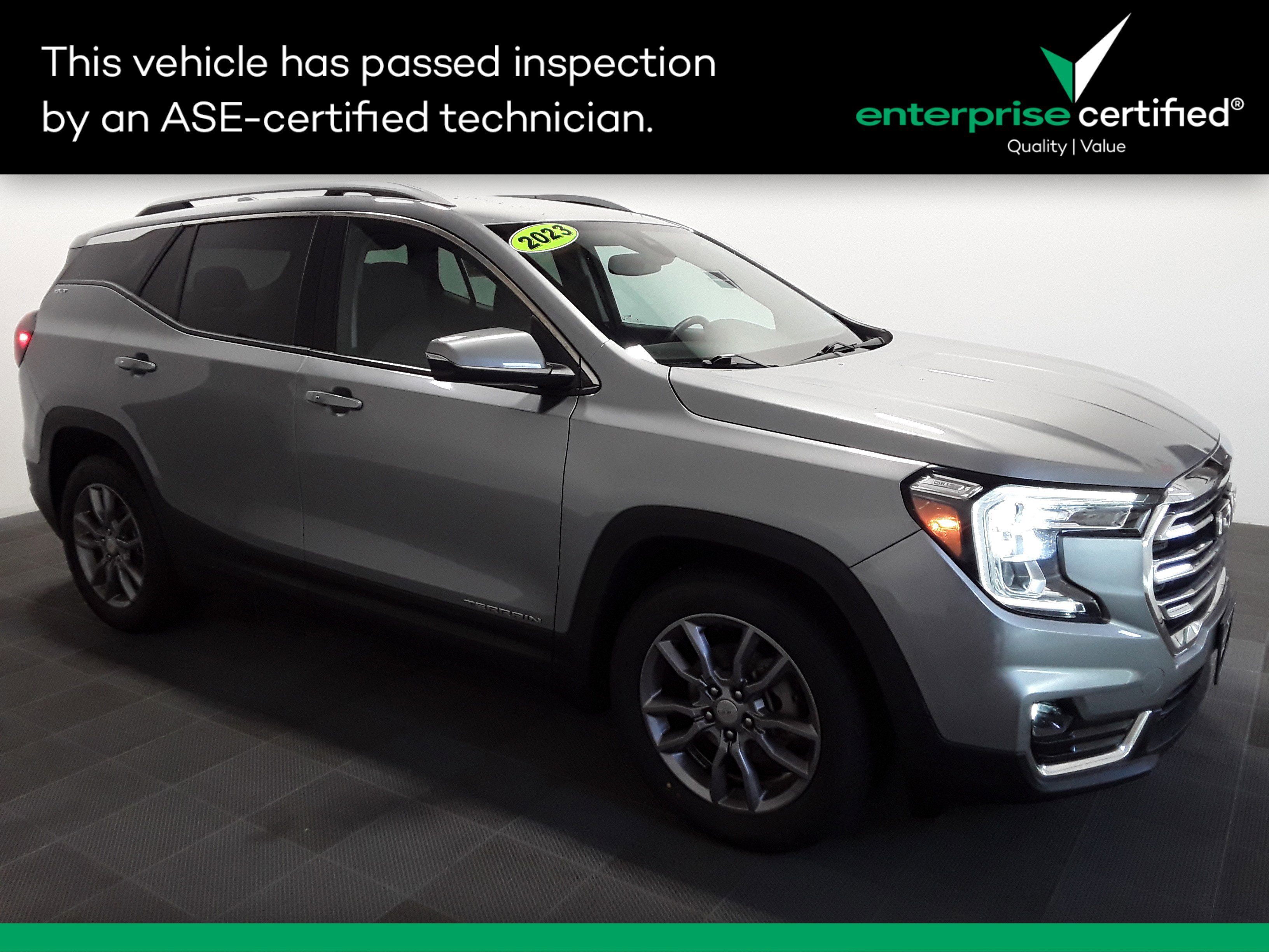 Used 2023 GMC Terrain SLT FWD 4dr