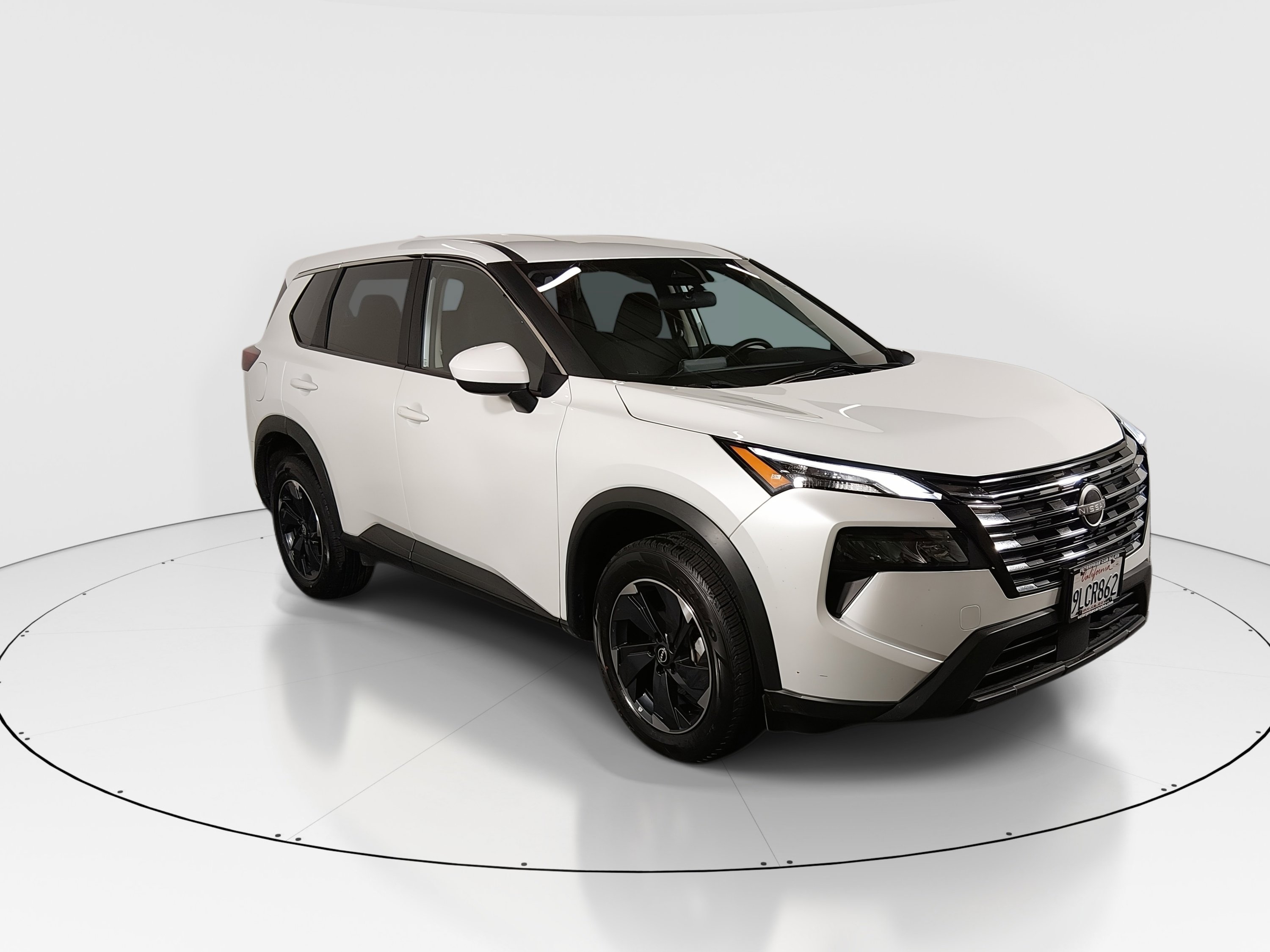 2024 Nissan Rogue SV's photo