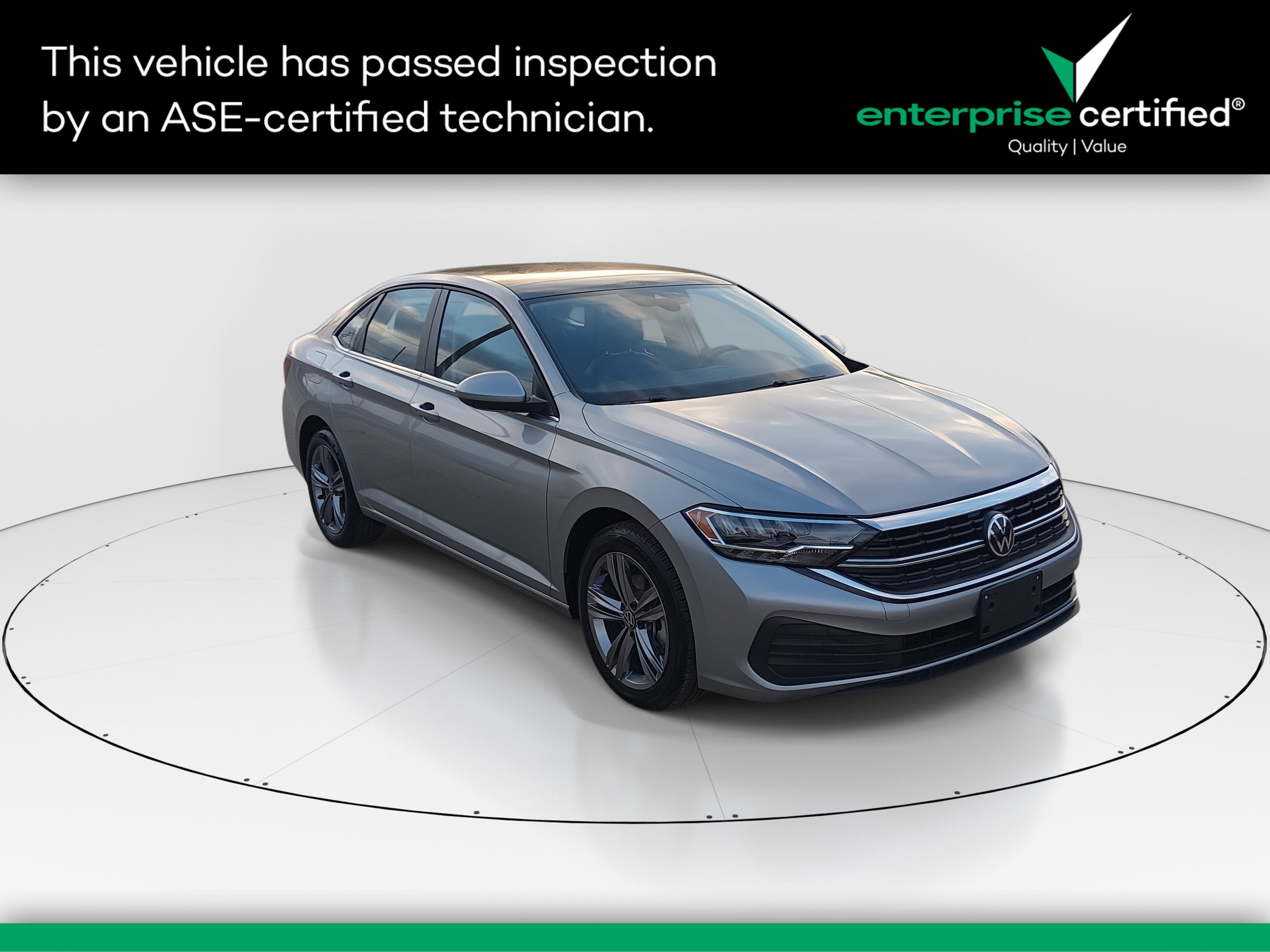 2024 Volkswagen Jetta SE's photo