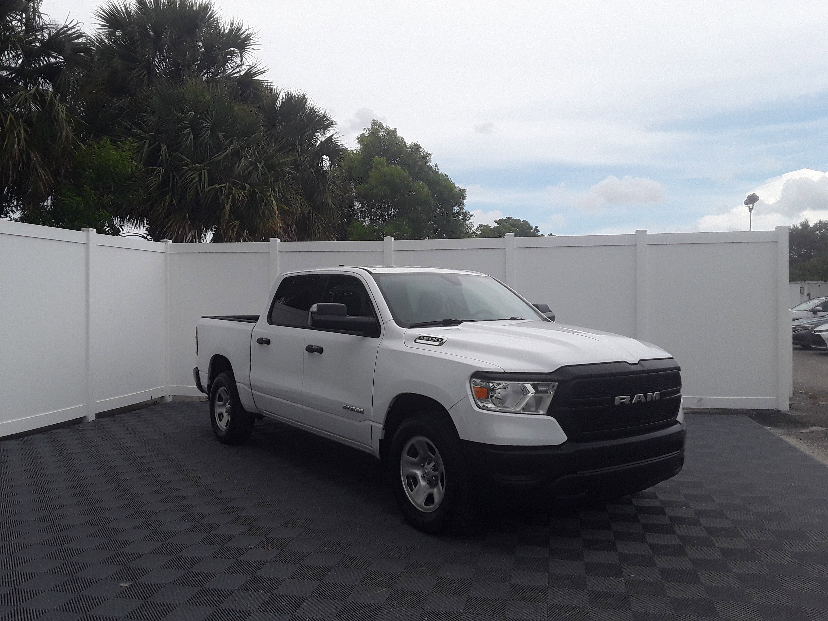 2020 Ram 1500 Tradesman 4x2 Crew Cab 5'7