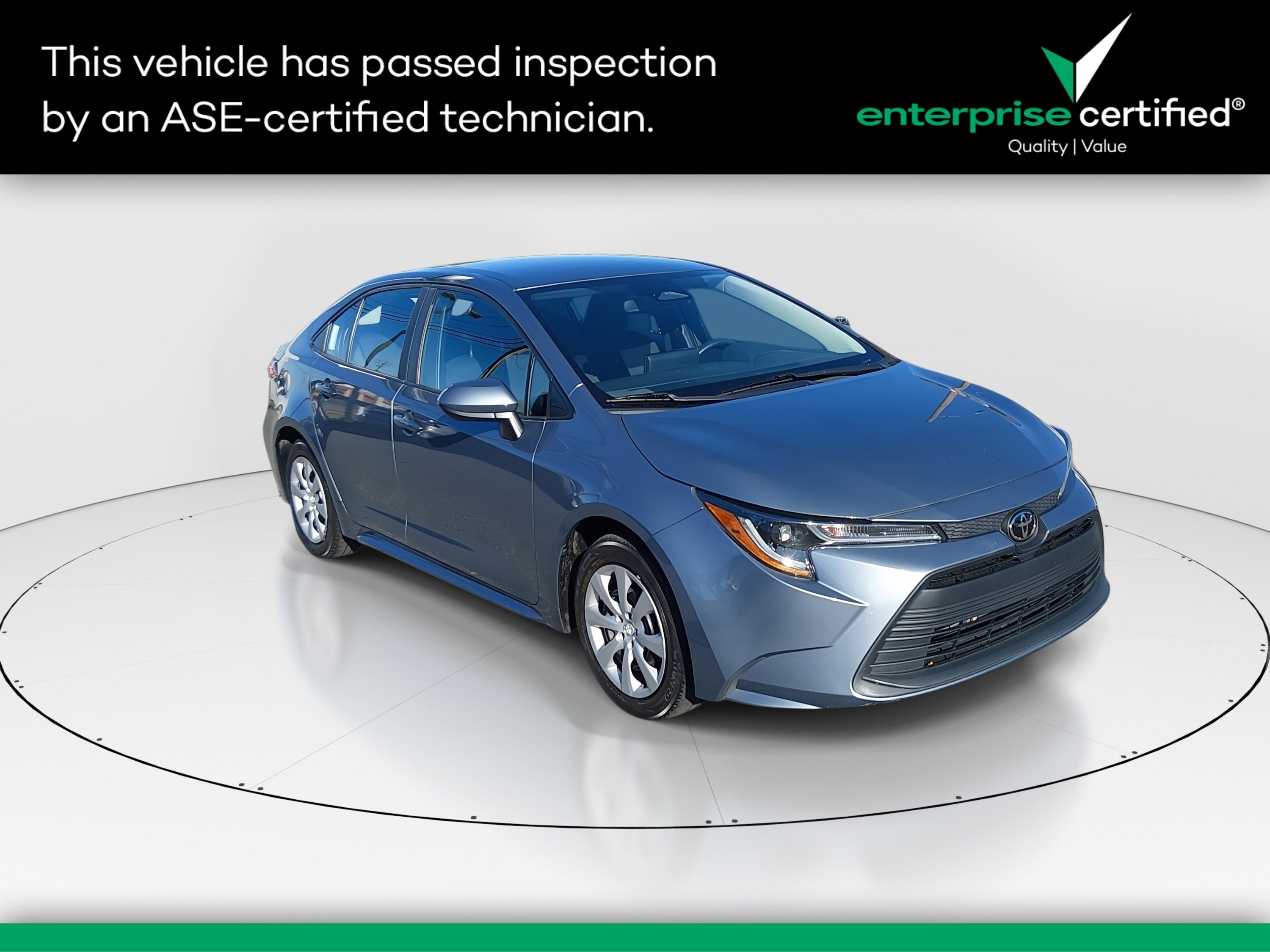 2024 Toyota Corolla LE's photo