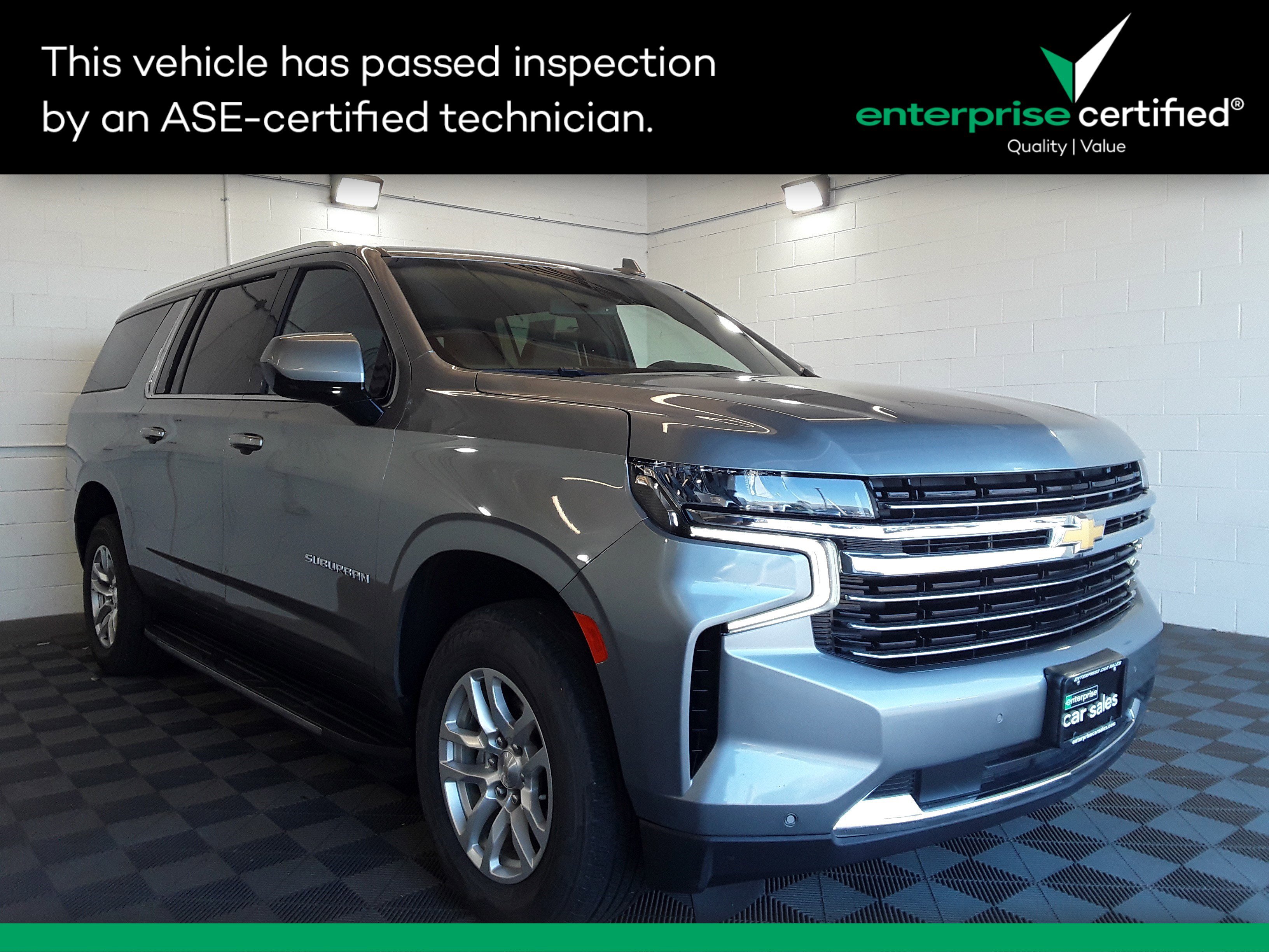 2023 Chevrolet Suburban 2WD 4dr LT