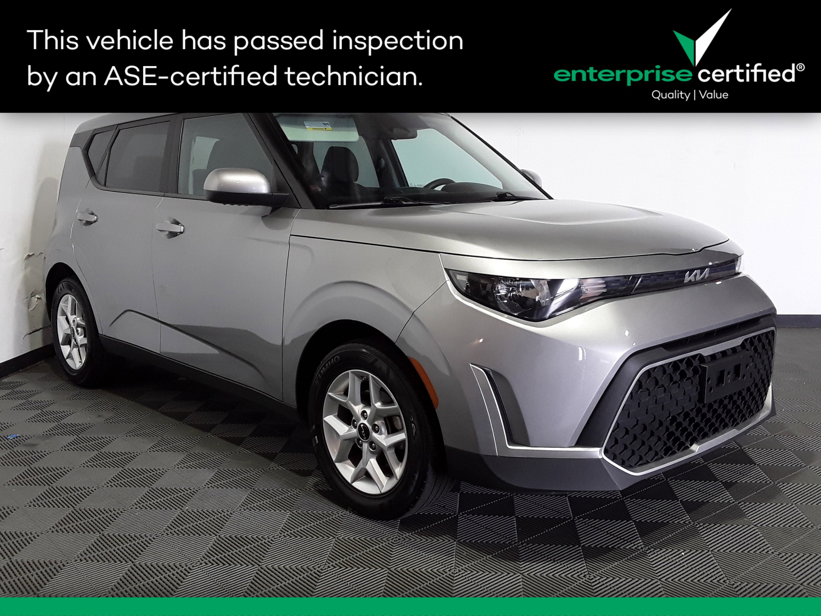 Used 2023 Kia Soul LX IVT