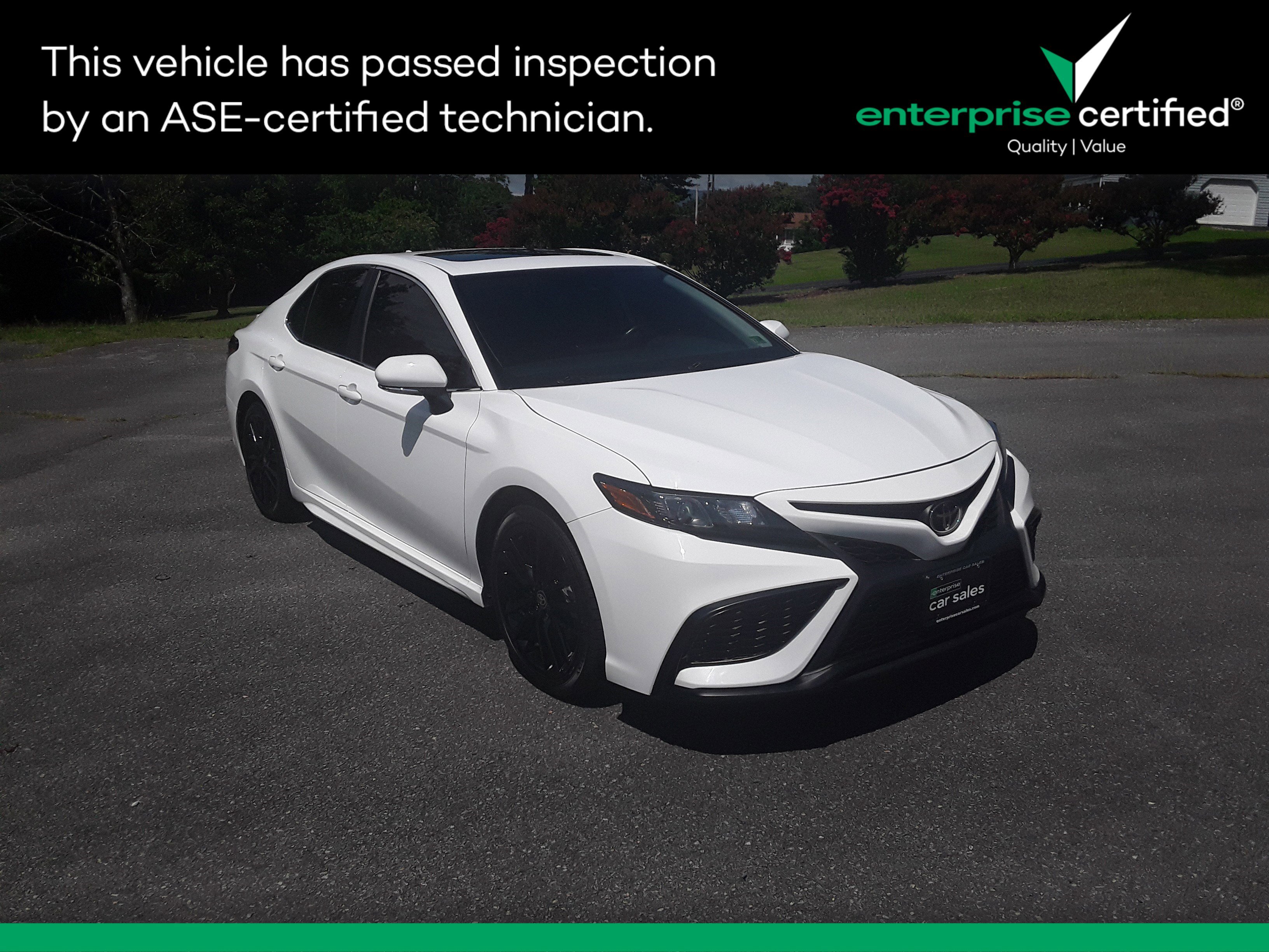 Used 2023 Toyota Camry SE Auto