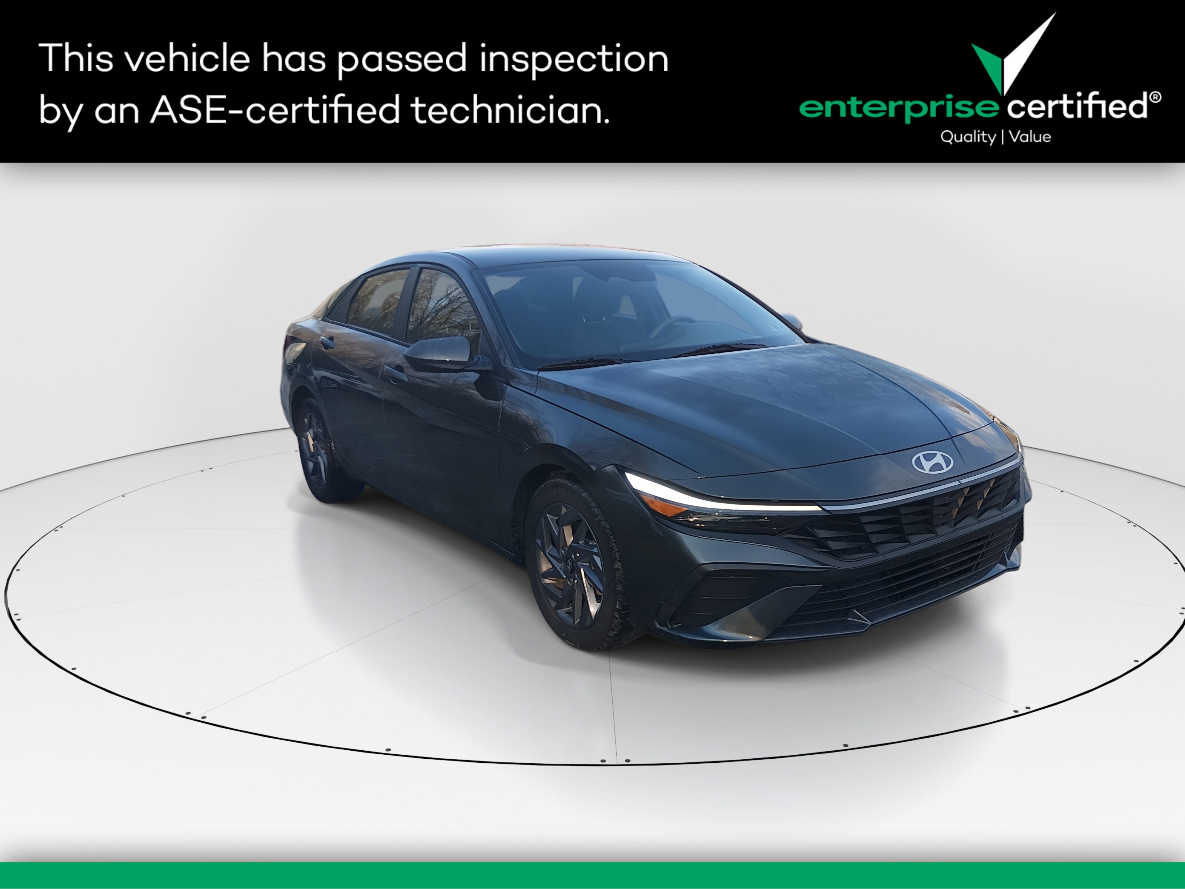 2024 Hyundai Elantra SEL's photo