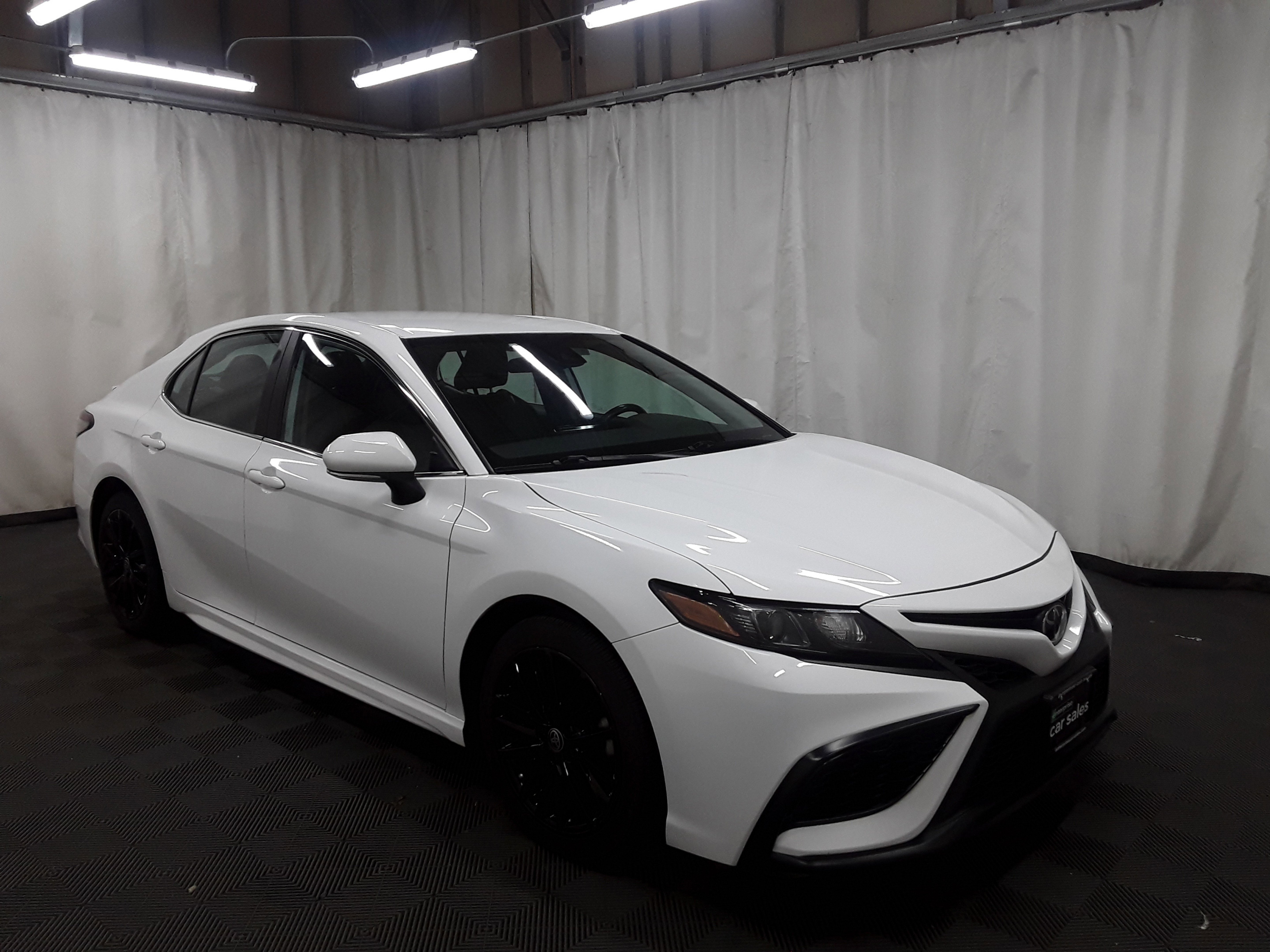 Used 2022 Toyota Camry SE Auto