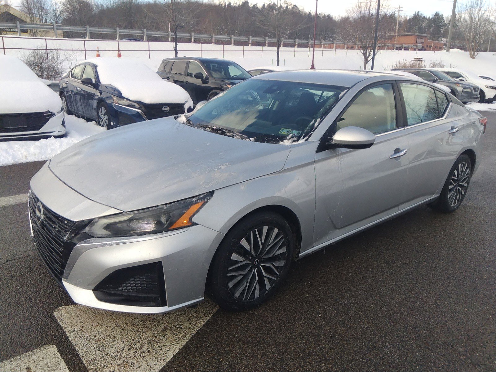 Used 2023 Nissan Altima 2.5 SV Sedan