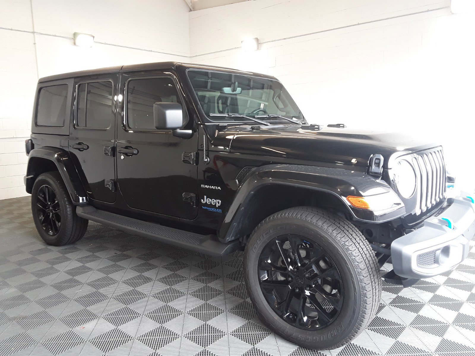 2022 Jeep Wrangler 4xe Unlimited Sahara 4x4