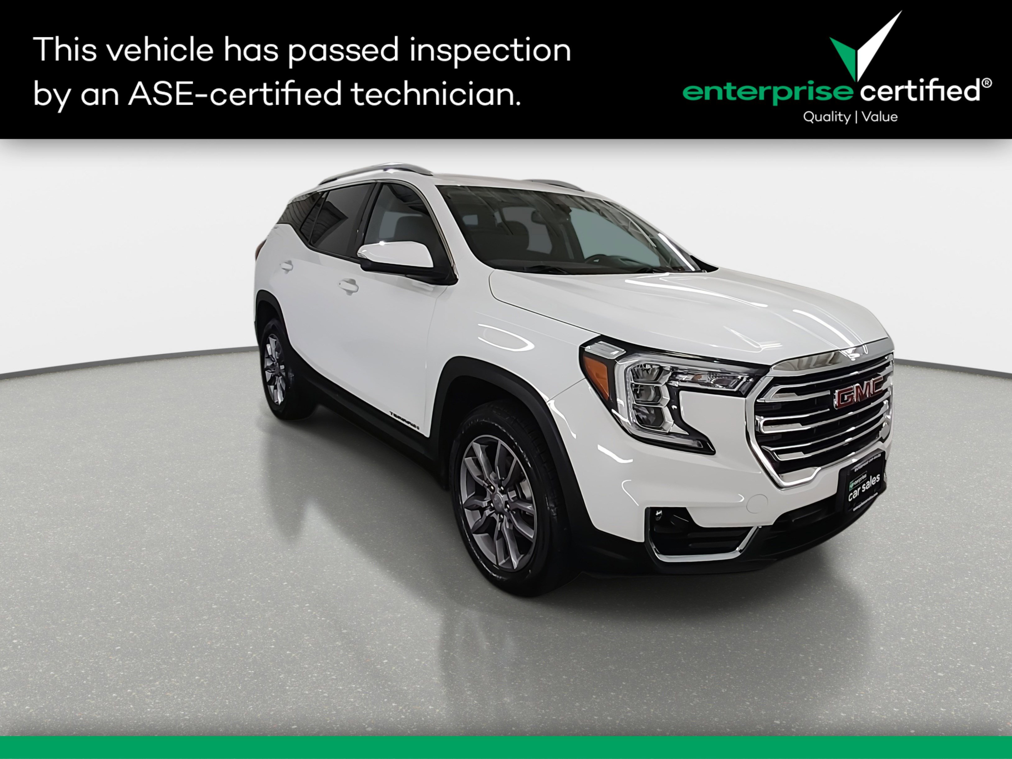 2024 GMC Terrain SLT's photo