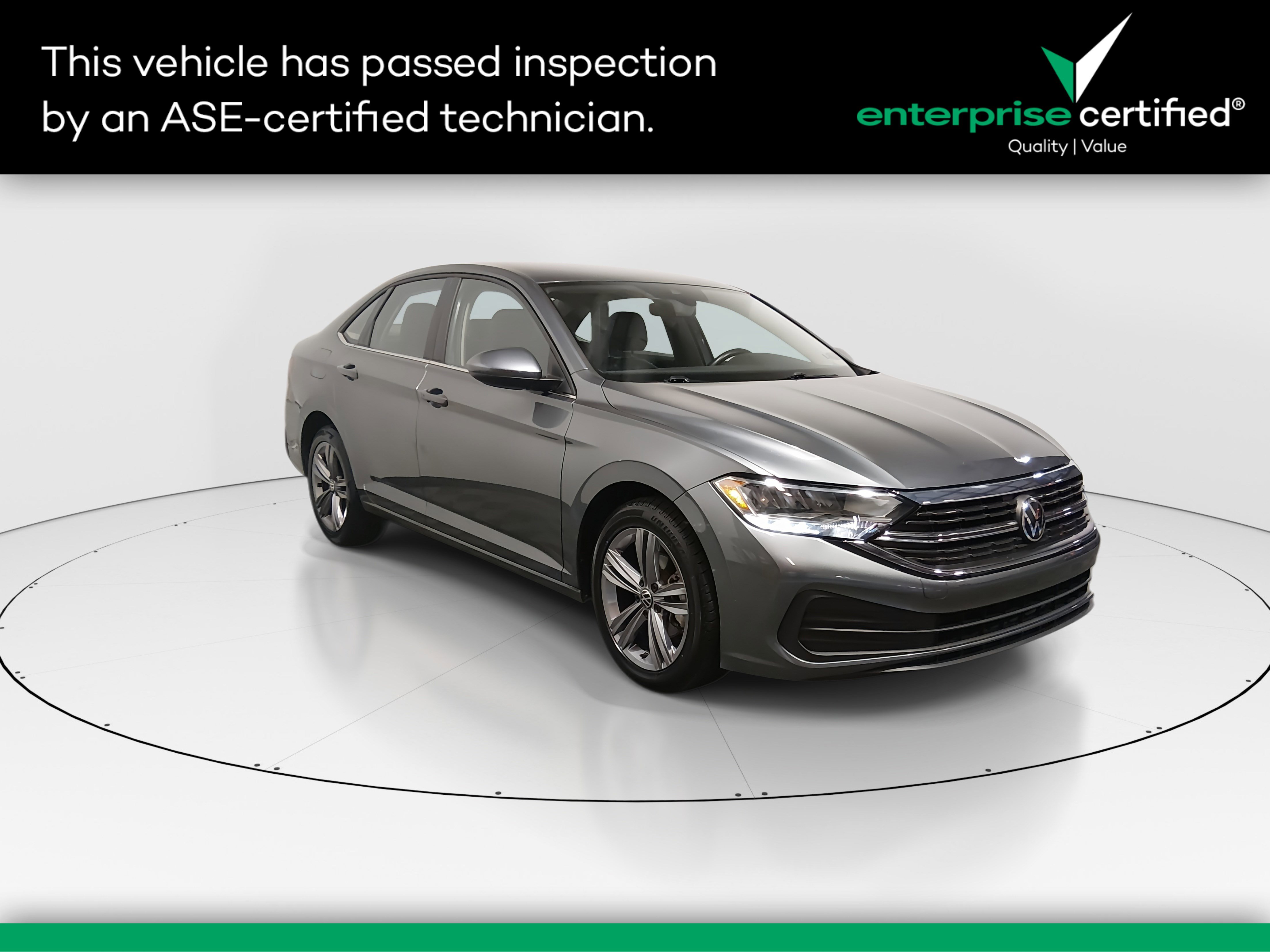 2024 Volkswagen Jetta SE's photo