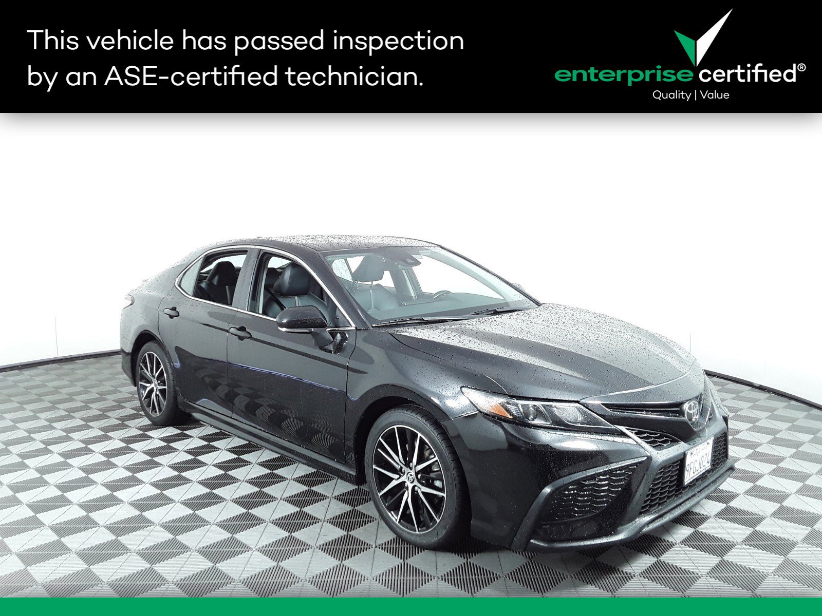 Used 2022 Toyota Camry SE Auto