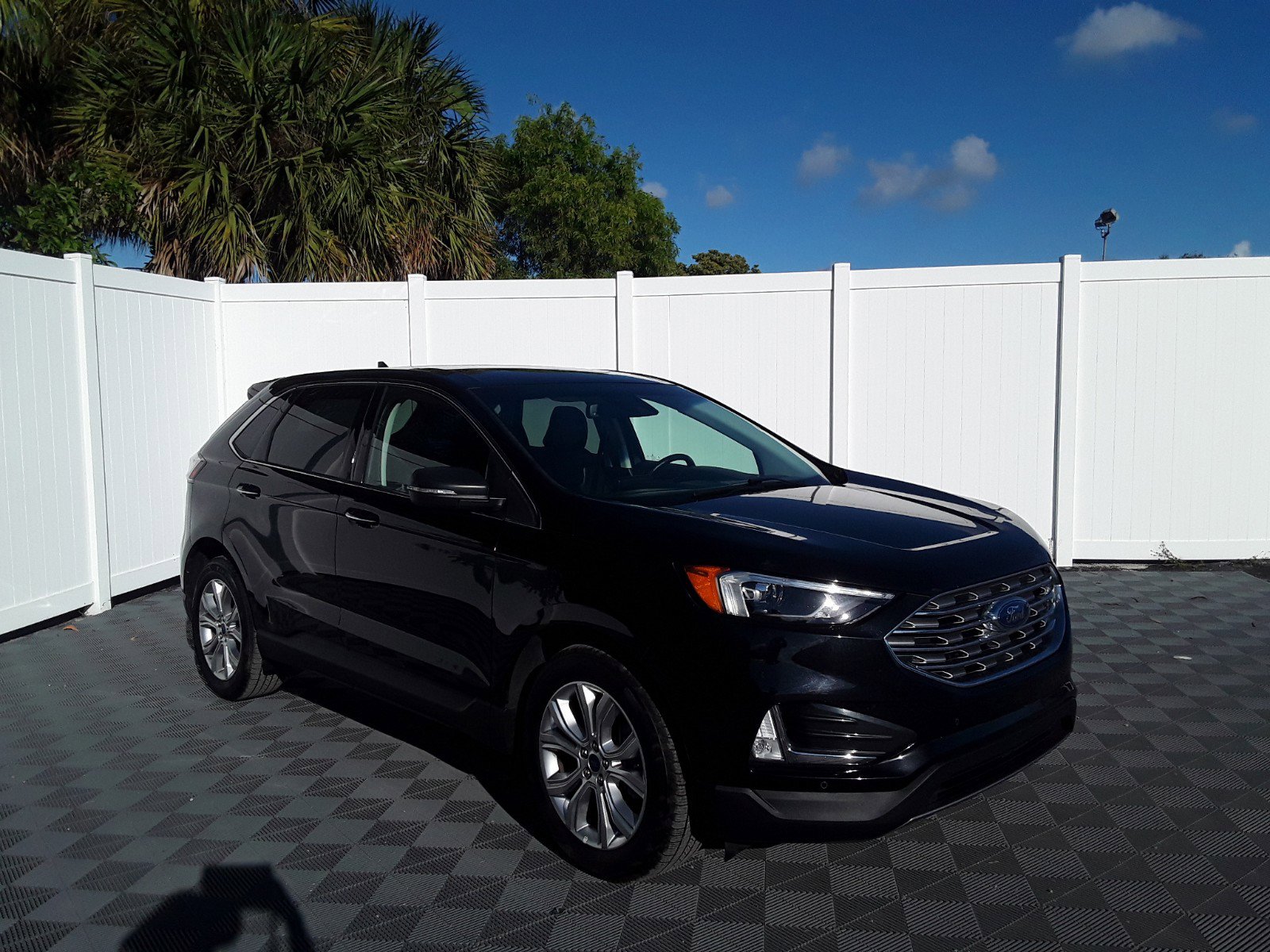 2022 Ford Edge Titanium AWD