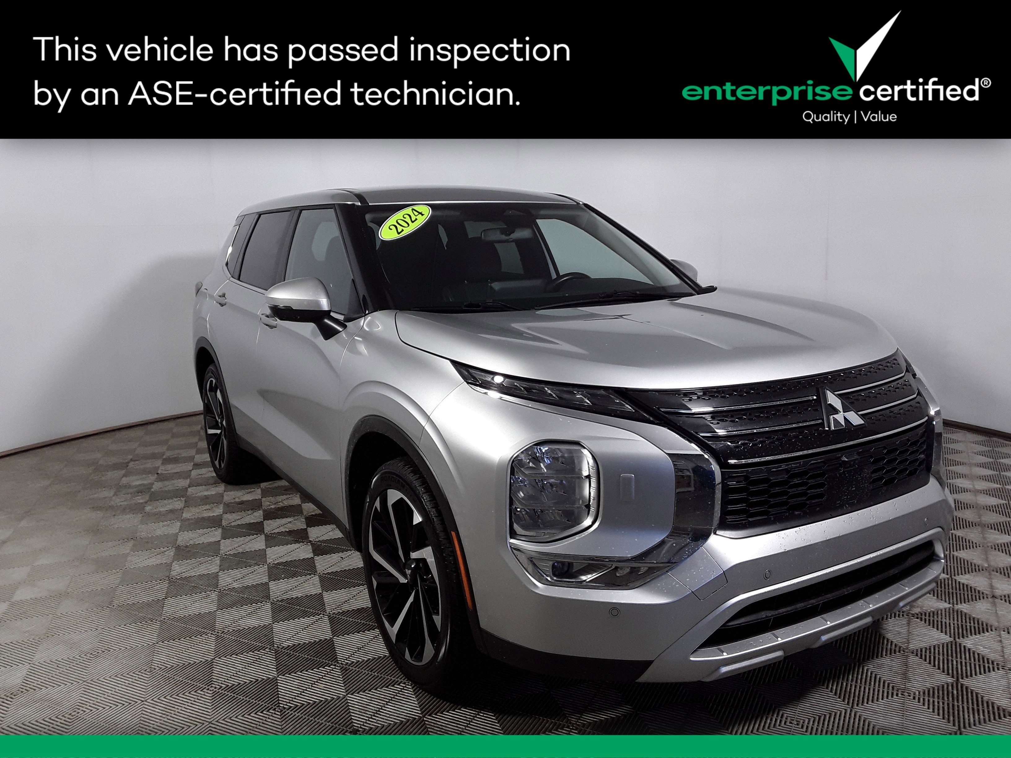 Used 2024 Mitsubishi Outlander SE S-AWC