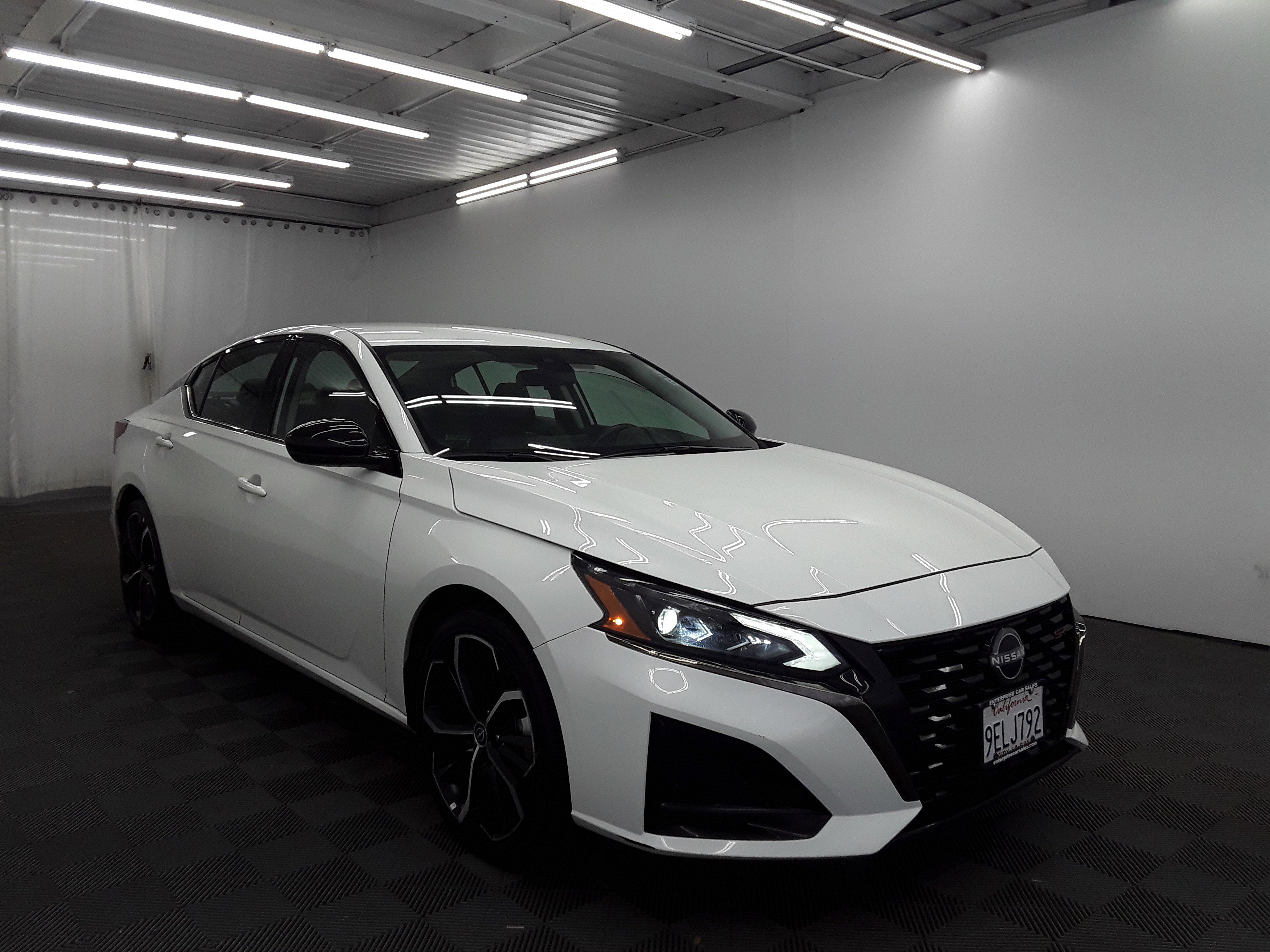 2023 Nissan Altima 2.5 SR Sedan