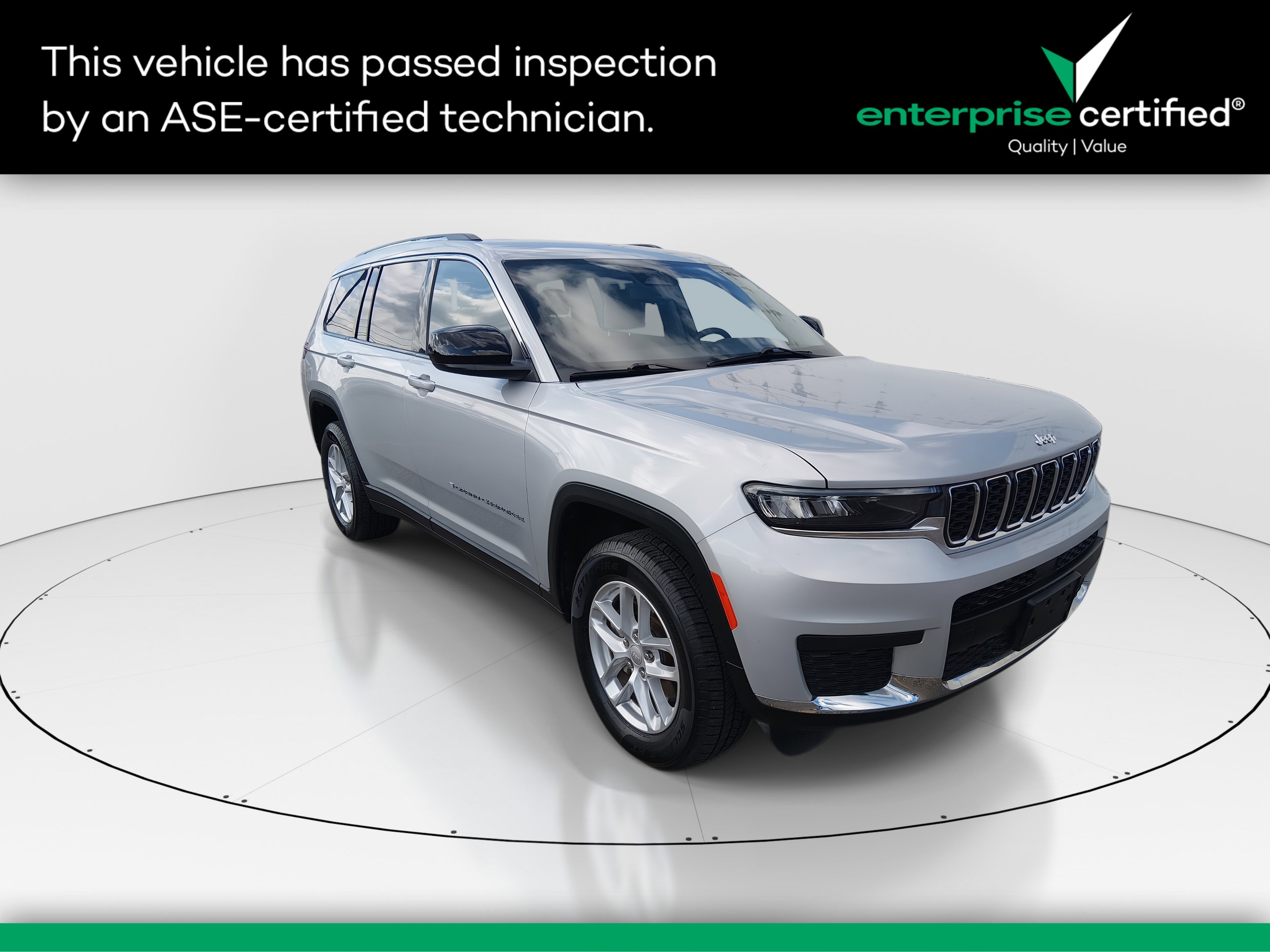 2023 Jeep Grand Cherokee L Laredo's photo